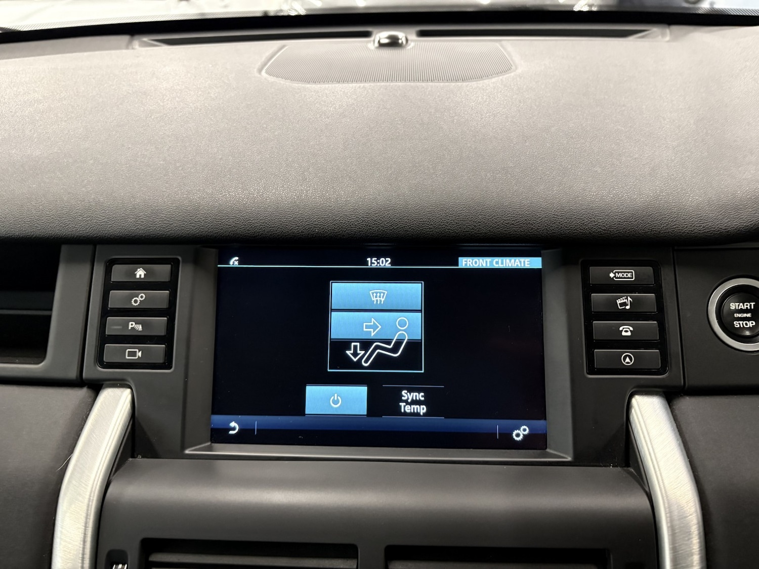 Used Land Rover Discovery Sport 2018 for sale - 77991582: Photo 71