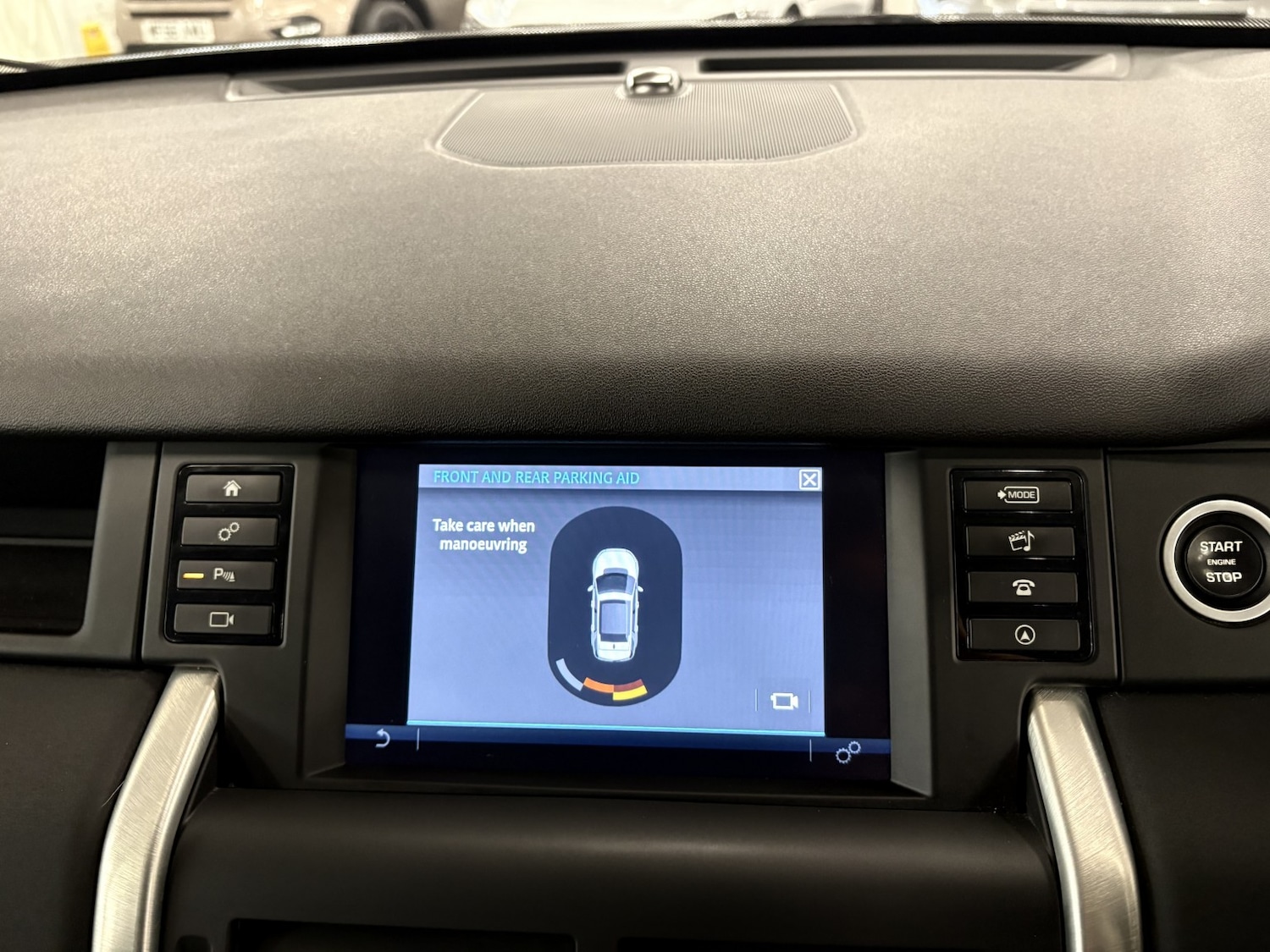 Used Land Rover Discovery Sport 2018 for sale - 77991582: Photo 75