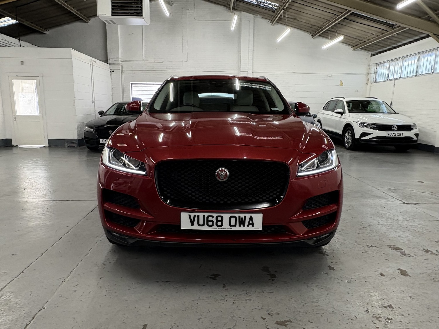 Used Jaguar F-Pace 2018 for sale - 77438381: Photo 18