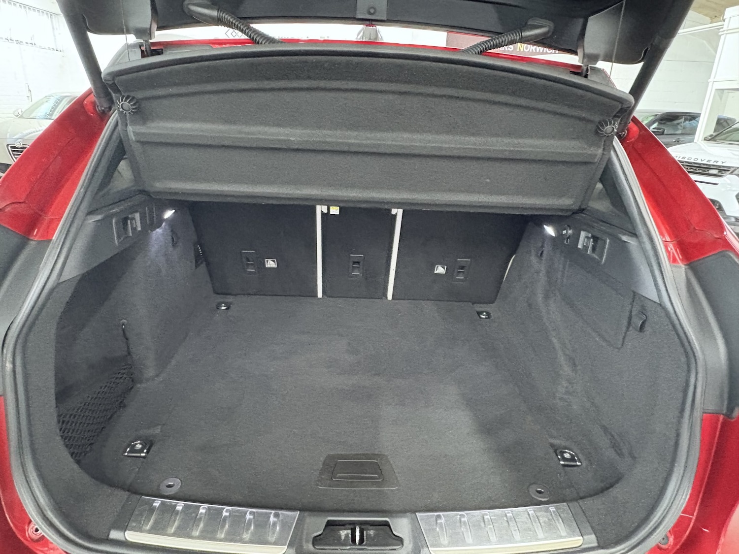 Used Jaguar F-Pace 2018 for sale - 77438381: Photo 30