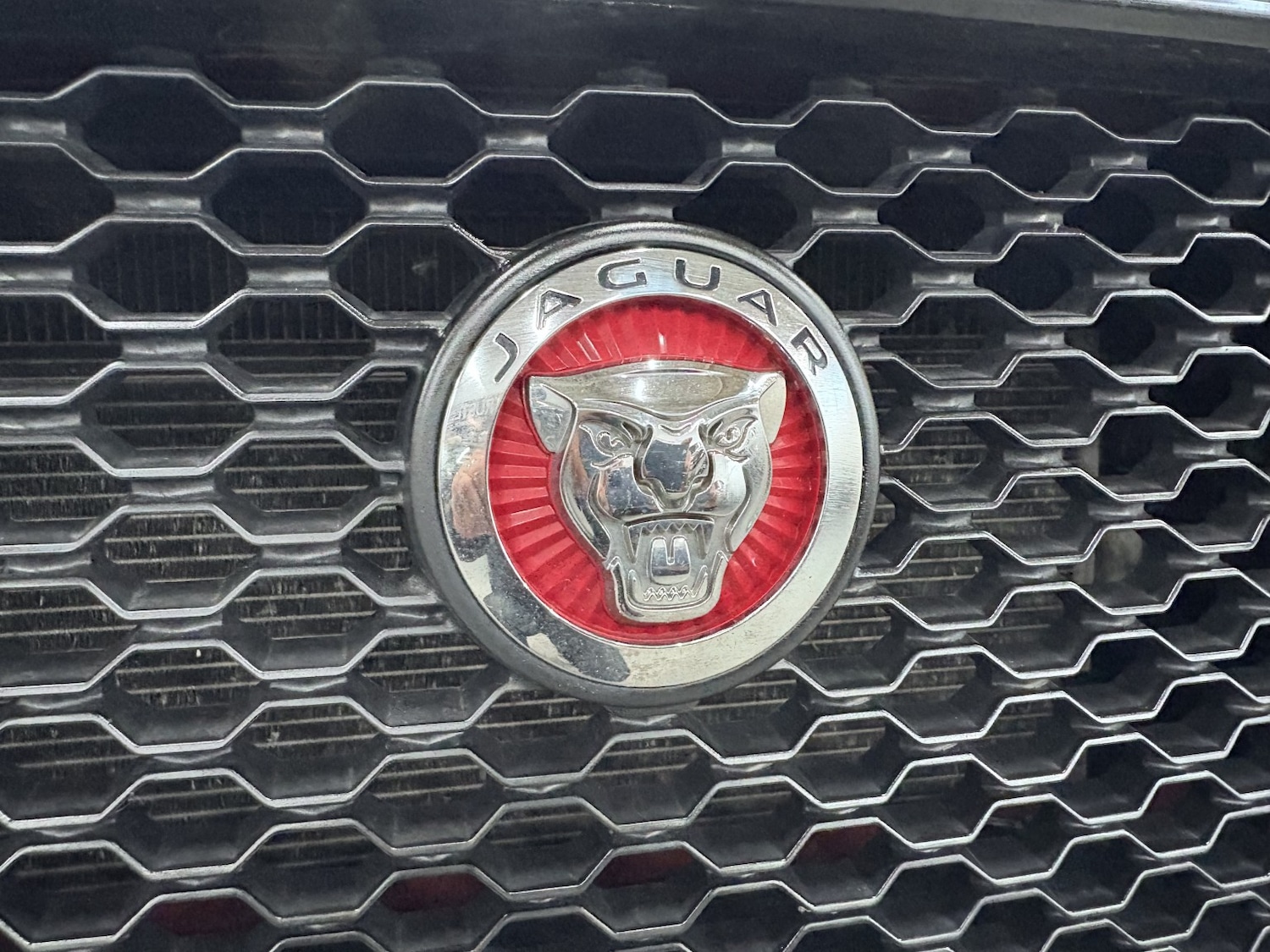 Used Jaguar F-Pace 2018 for sale - 77438381: Photo 40