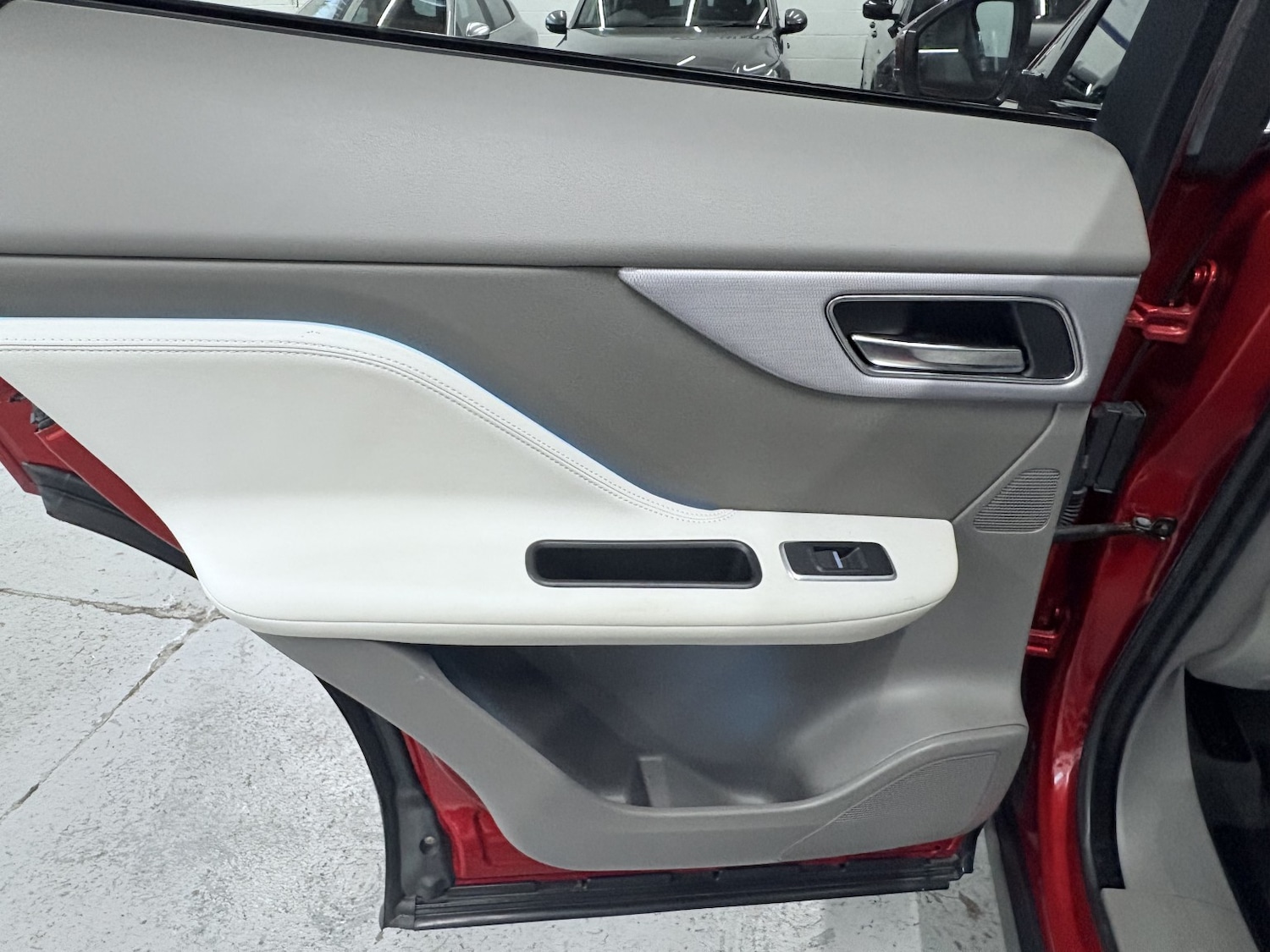 Used Jaguar F-Pace 2018 for sale - 77438381: Photo 74