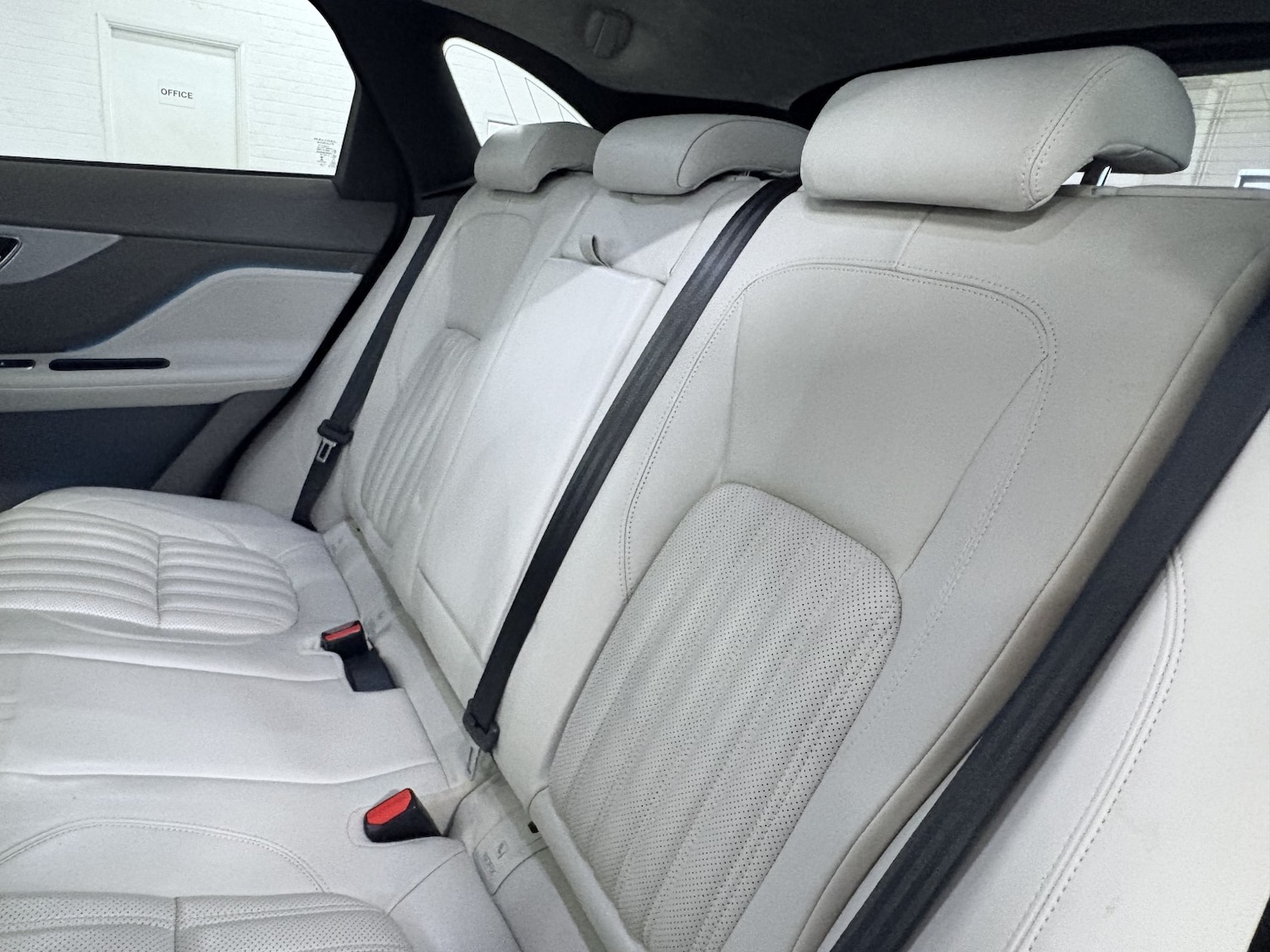 Used Jaguar F-Pace 2018 for sale - 77438381: Photo 78