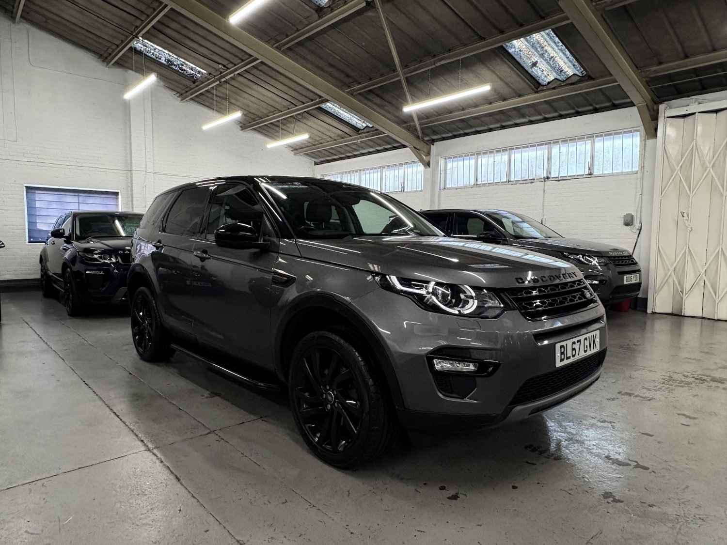 Used Land Rover Discovery Sport 2017 for sale - 77129610: Photo 2