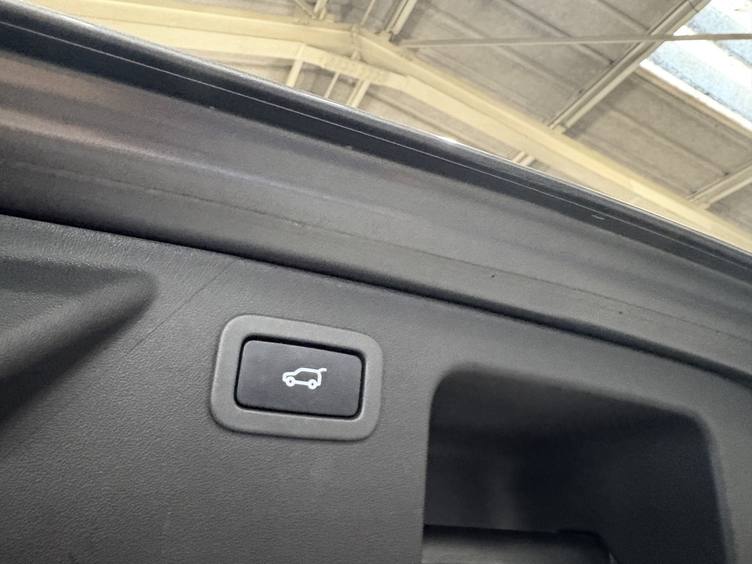 Used Land Rover Discovery Sport 2017 for sale - 77129610: Photo 24