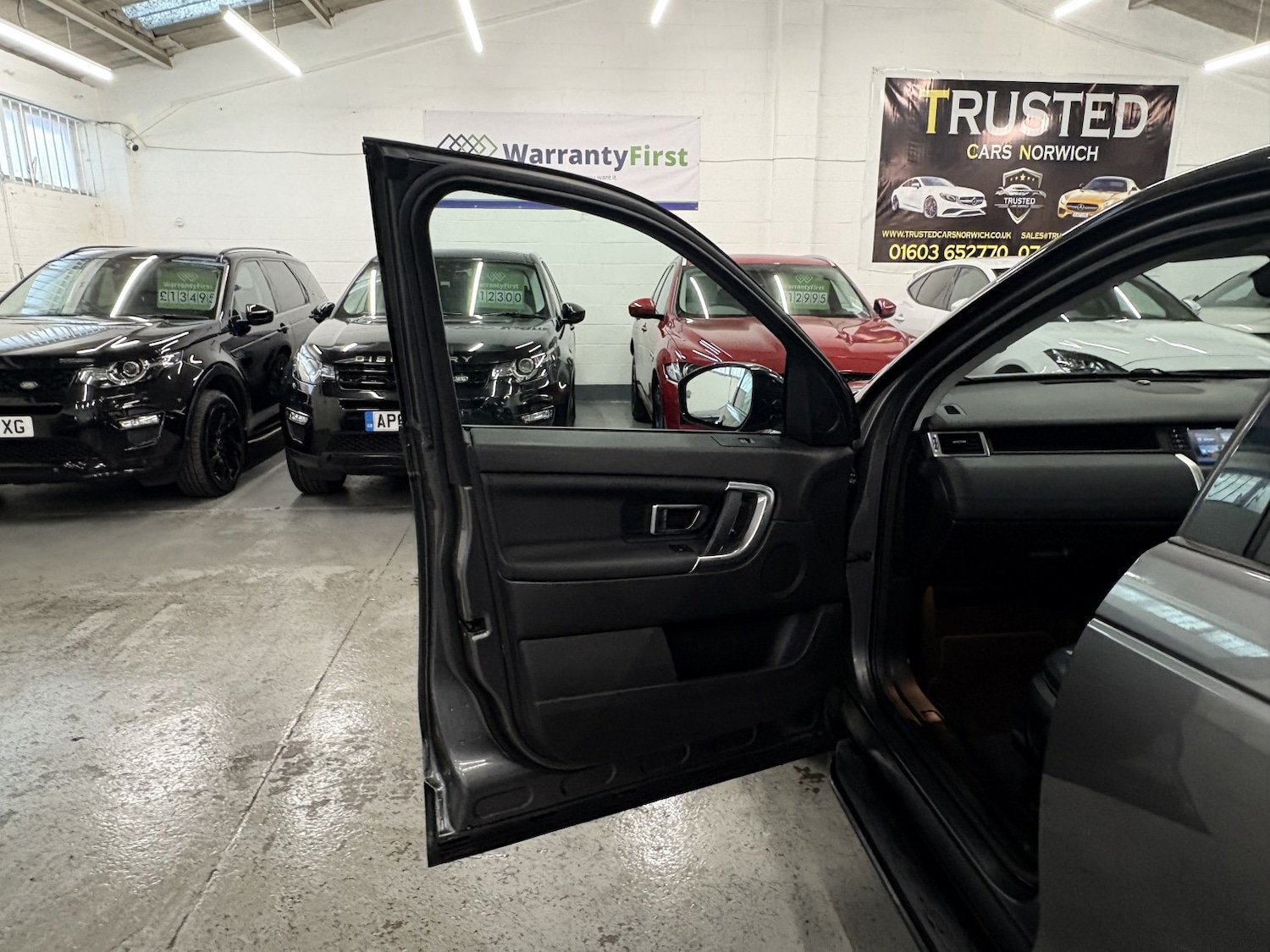 Used Land Rover Discovery Sport 2017 for sale - 77129610: Photo 44