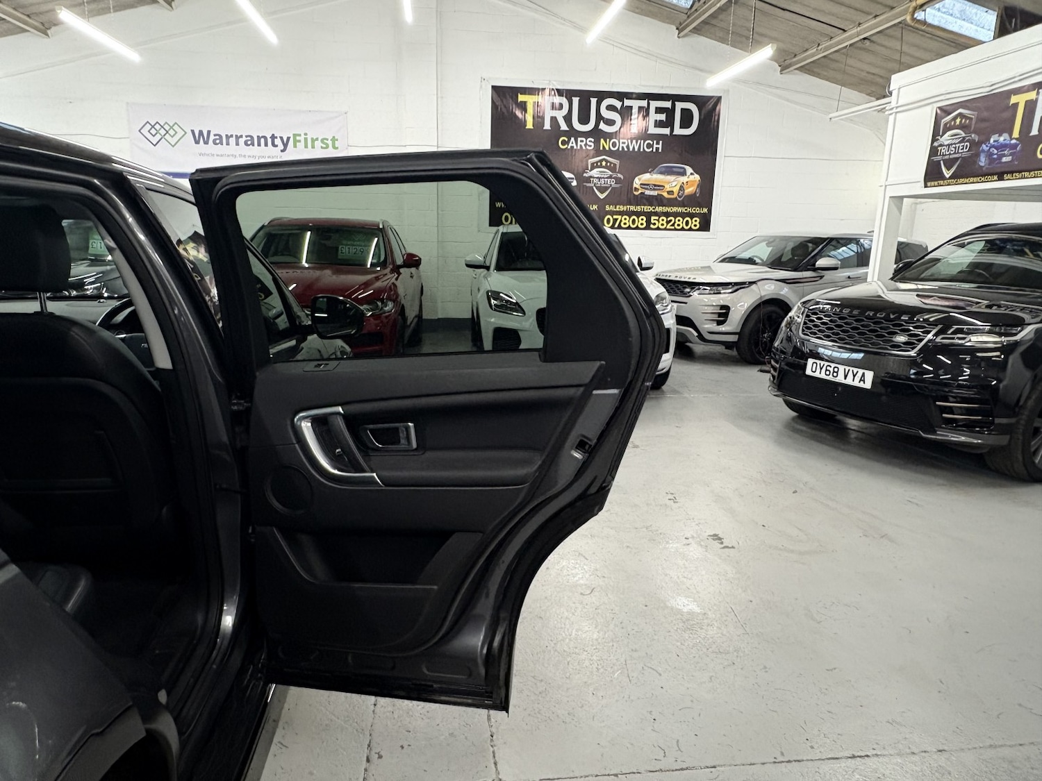 Used Land Rover Discovery Sport 2017 for sale - 77129610: Photo 51