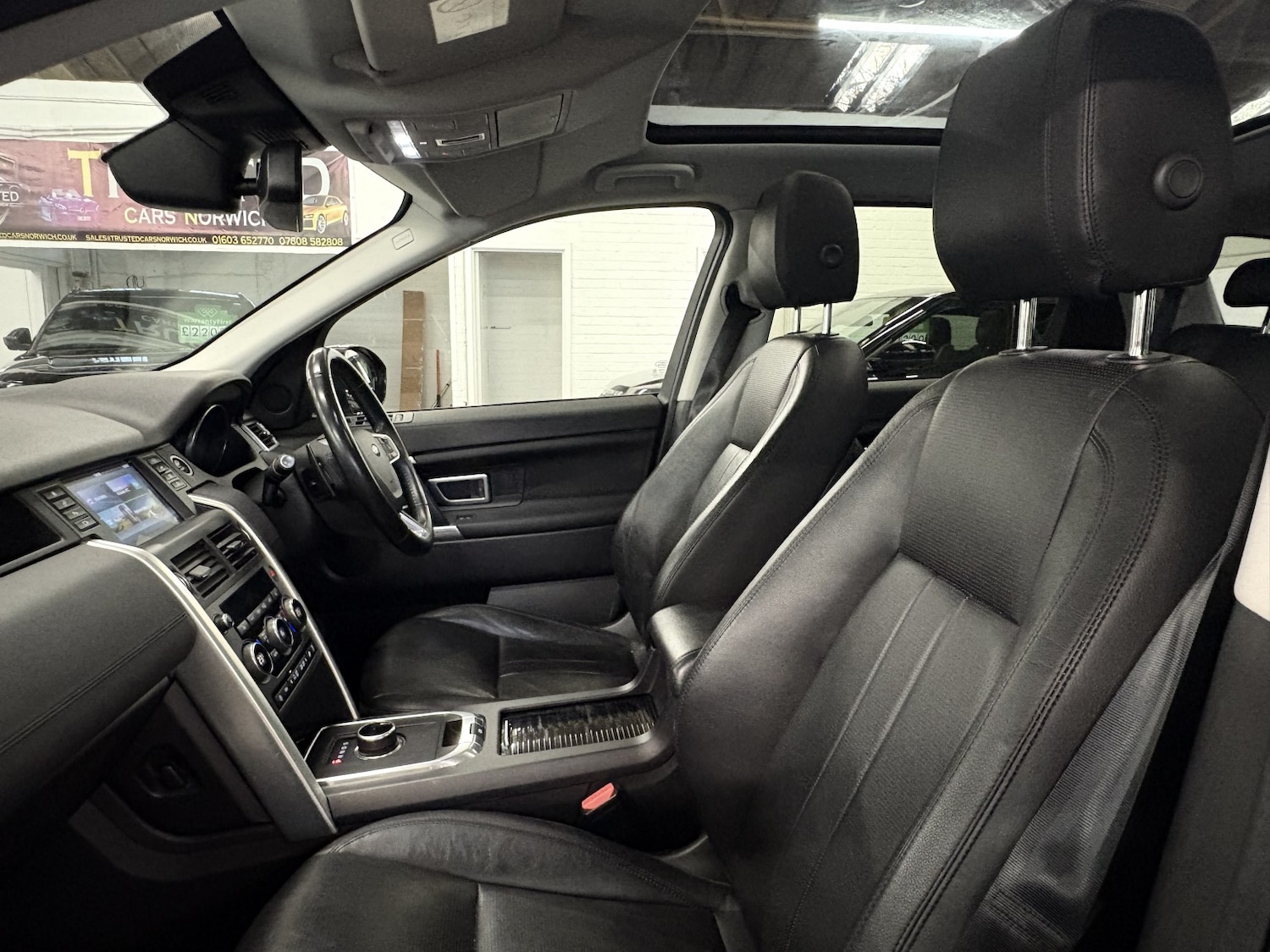 Used Land Rover Discovery Sport 2017 for sale - 77129610: Photo 52