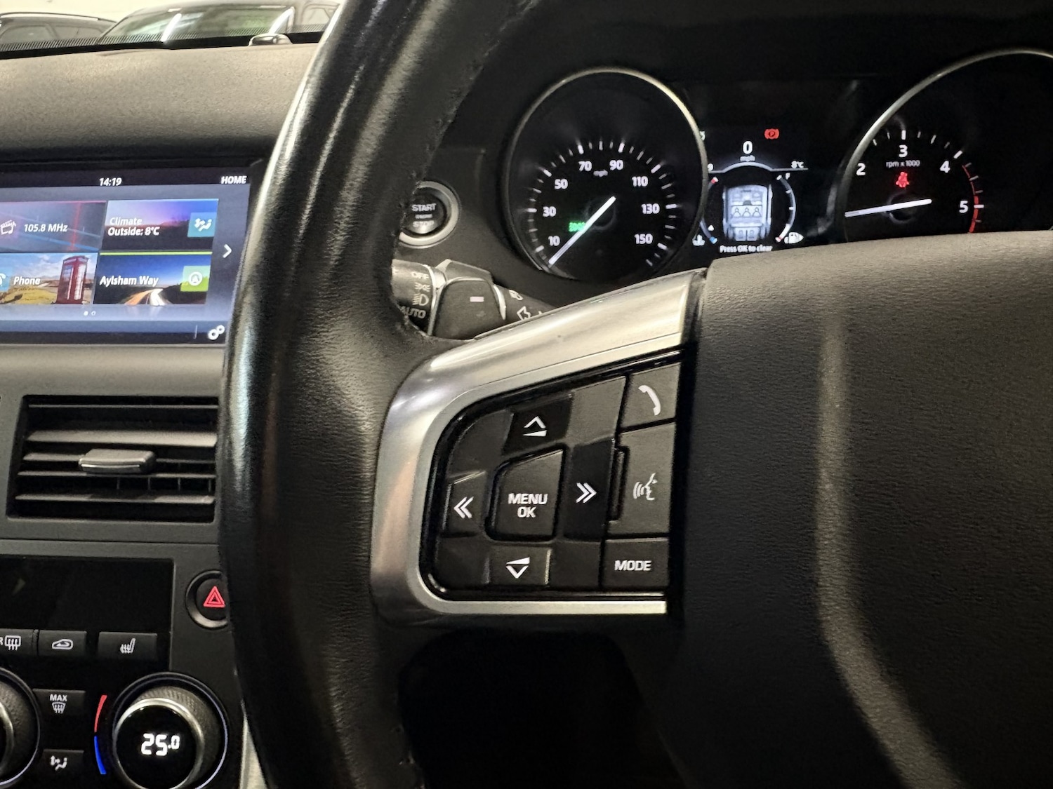 Used Land Rover Discovery Sport 2017 for sale - 77129610: Photo 65