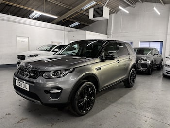 Used Land Rover Discovery Sport 2018 for sale - 78300332: Photo