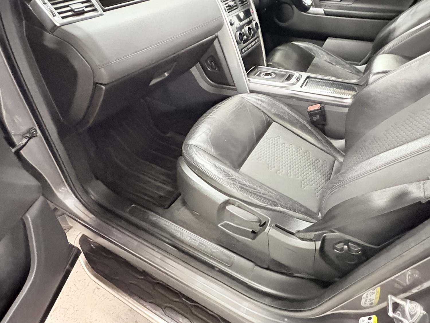 Used Land Rover Discovery Sport 2018 for sale - 77595366: Photo 40