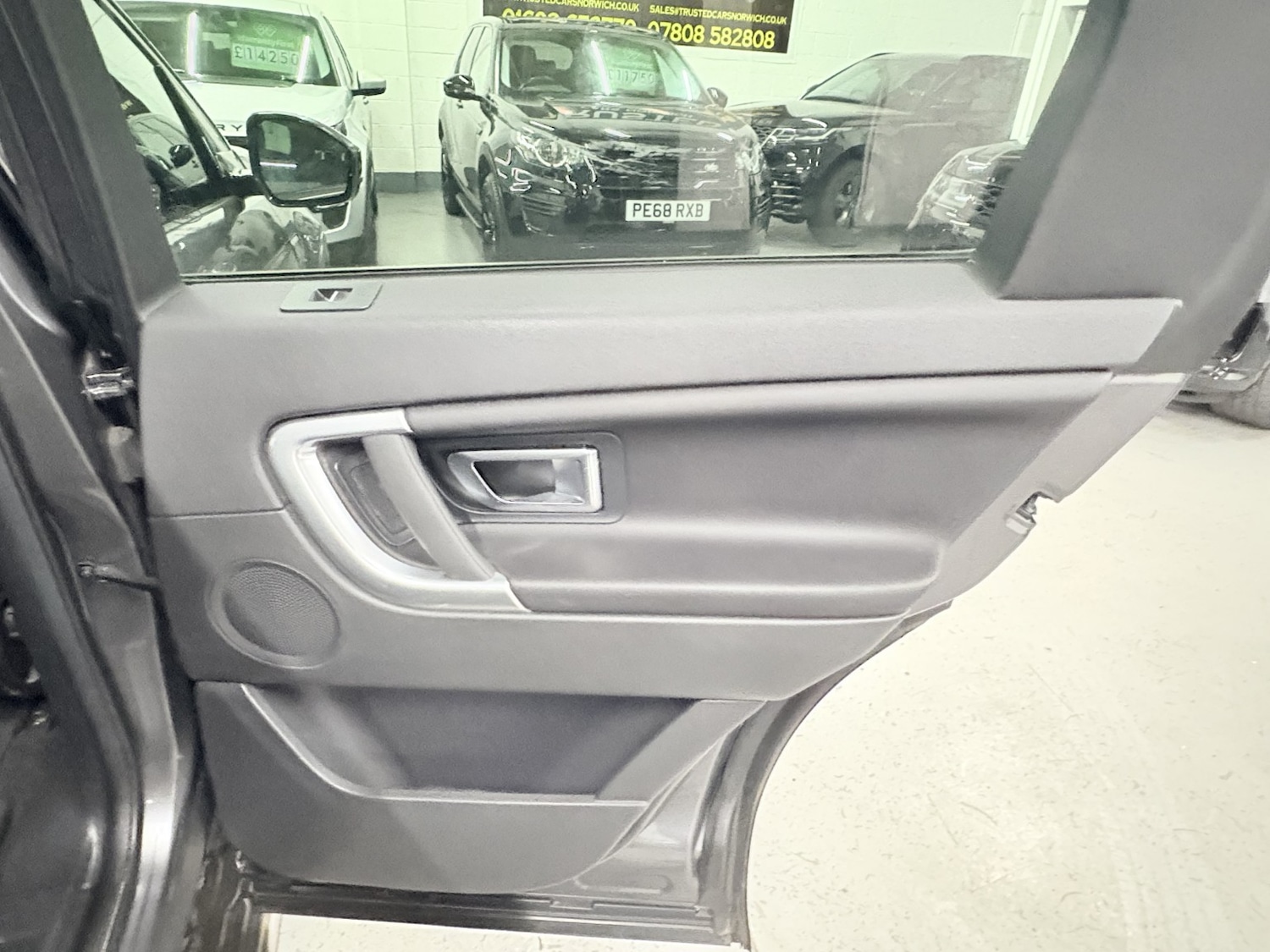 Used Land Rover Discovery Sport 2018 for sale - 77595366: Photo 46