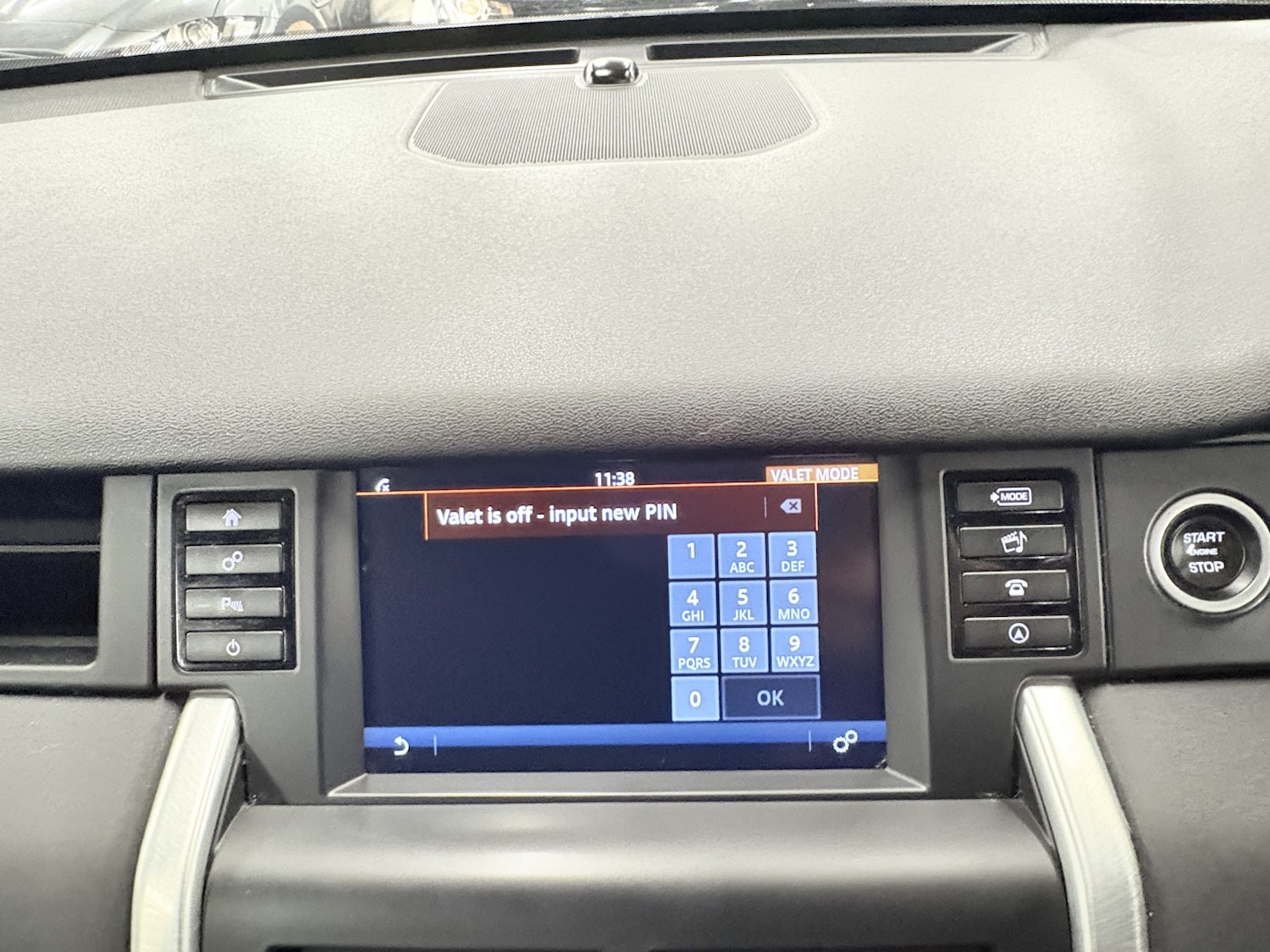 Used Land Rover Discovery Sport 2018 for sale - 77595366: Photo 77