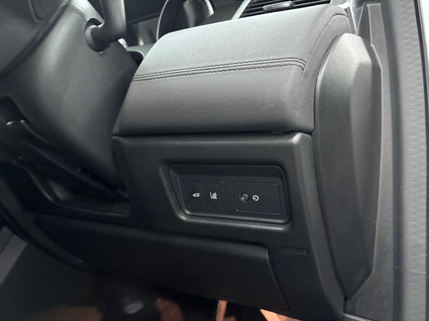 Used Land Rover Discovery Sport 2018 for sale - 76407569: Photo 46