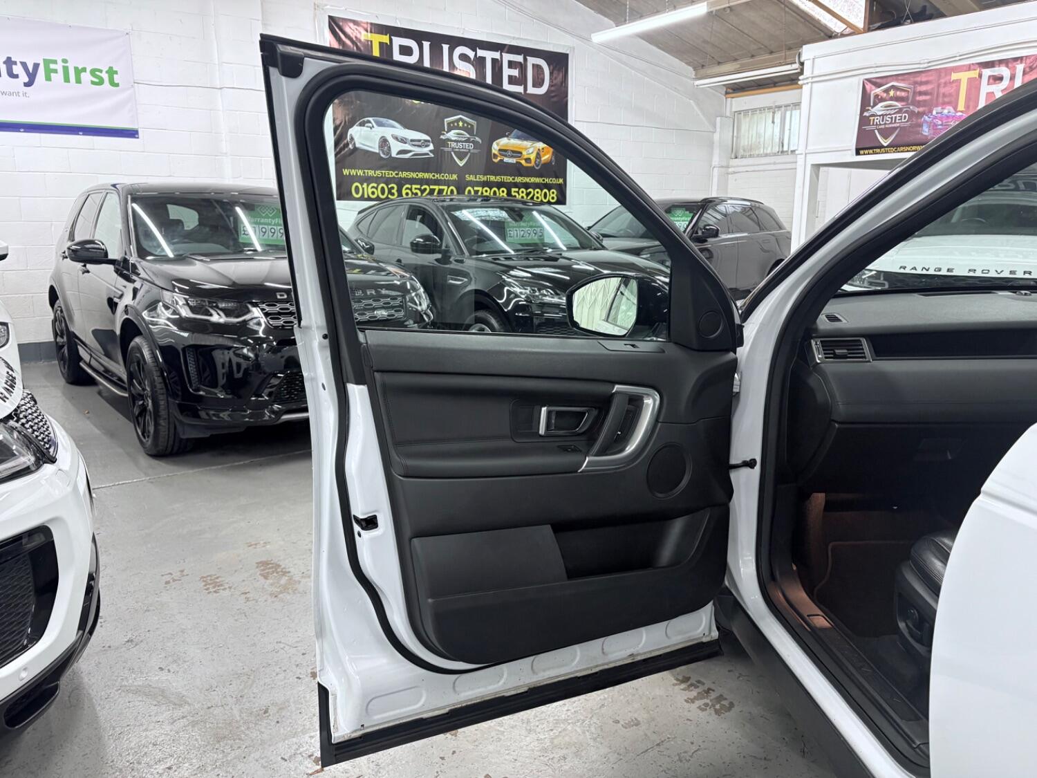 Used Land Rover Discovery Sport 2018 for sale - 76407569: Photo 50