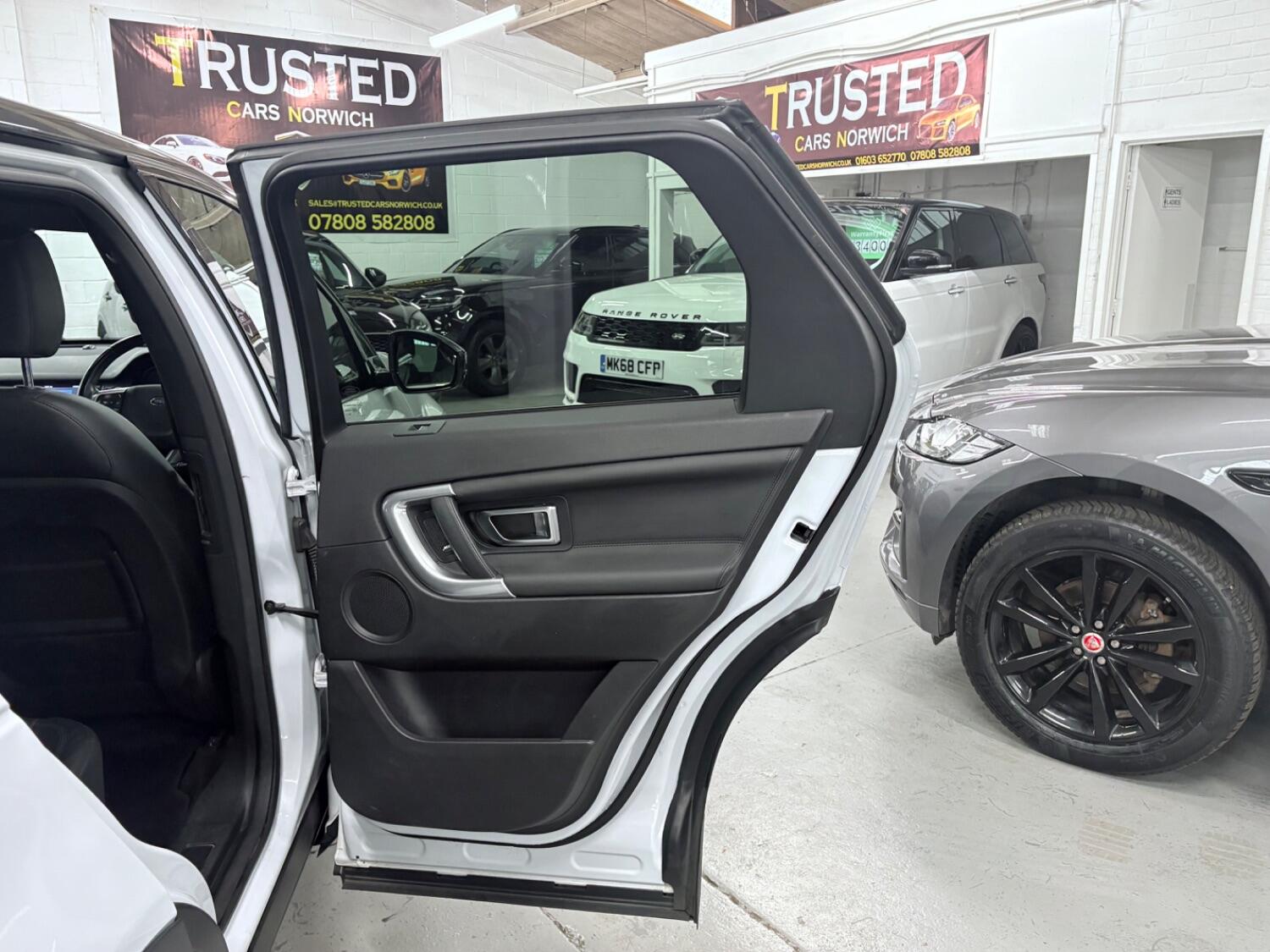 Used Land Rover Discovery Sport 2018 for sale - 76407569: Photo 63