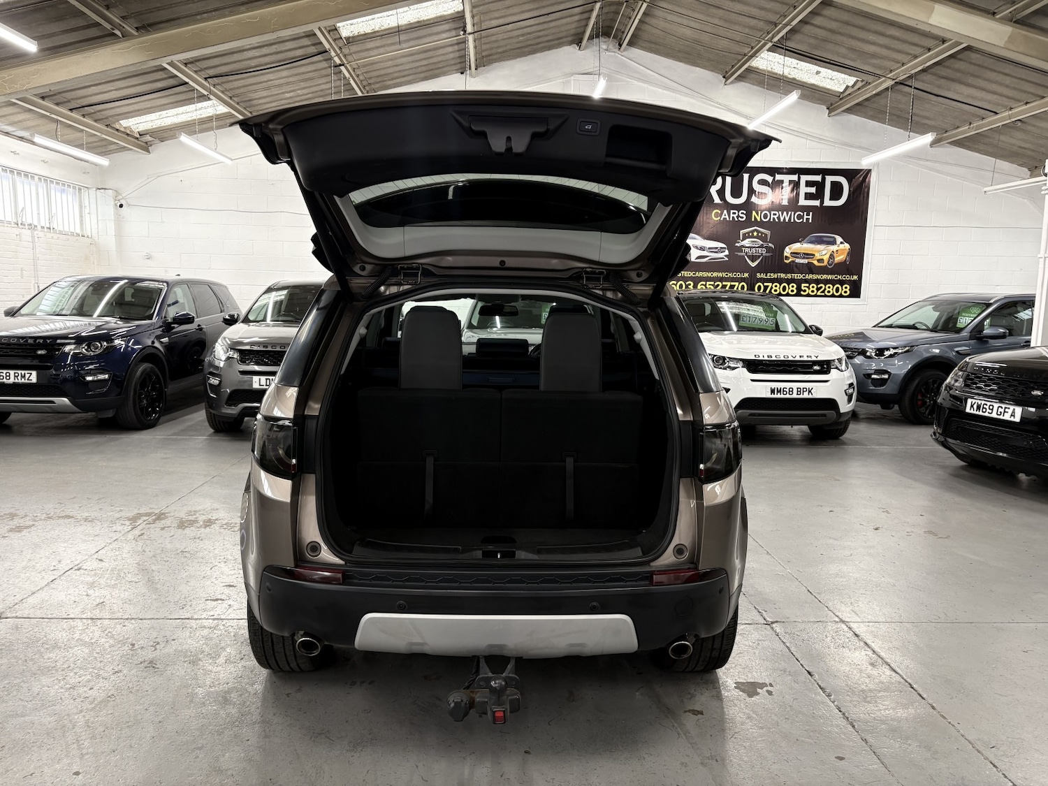 Used Land Rover Discovery Sport 2016 for sale - 78182880: Photo 10