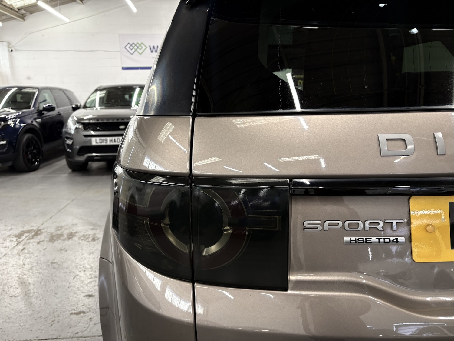 Used Land Rover Discovery Sport 2016 for sale - 78182880: Photo 14