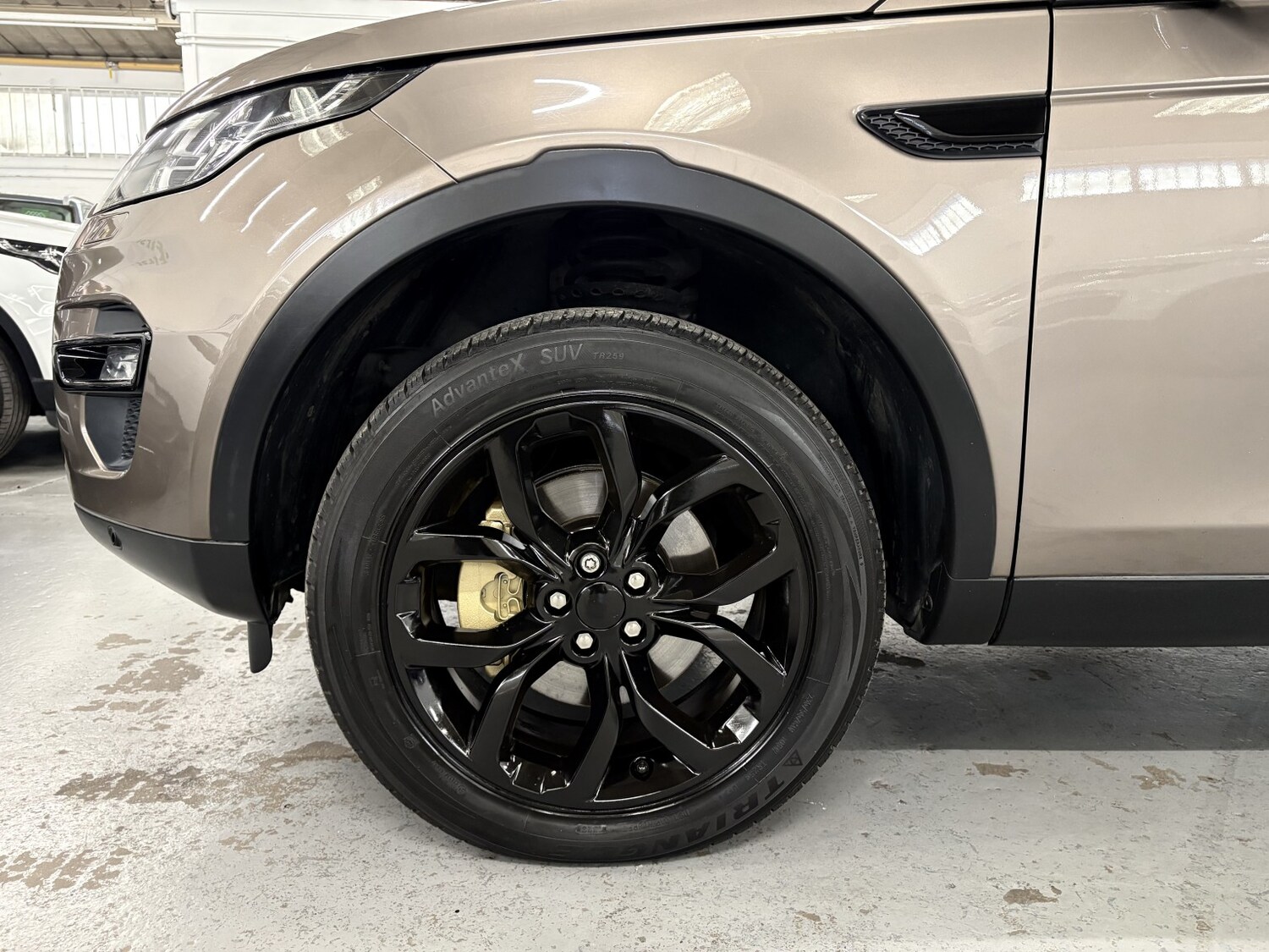 Used Land Rover Discovery Sport 2016 for sale - 78182880: Photo 18