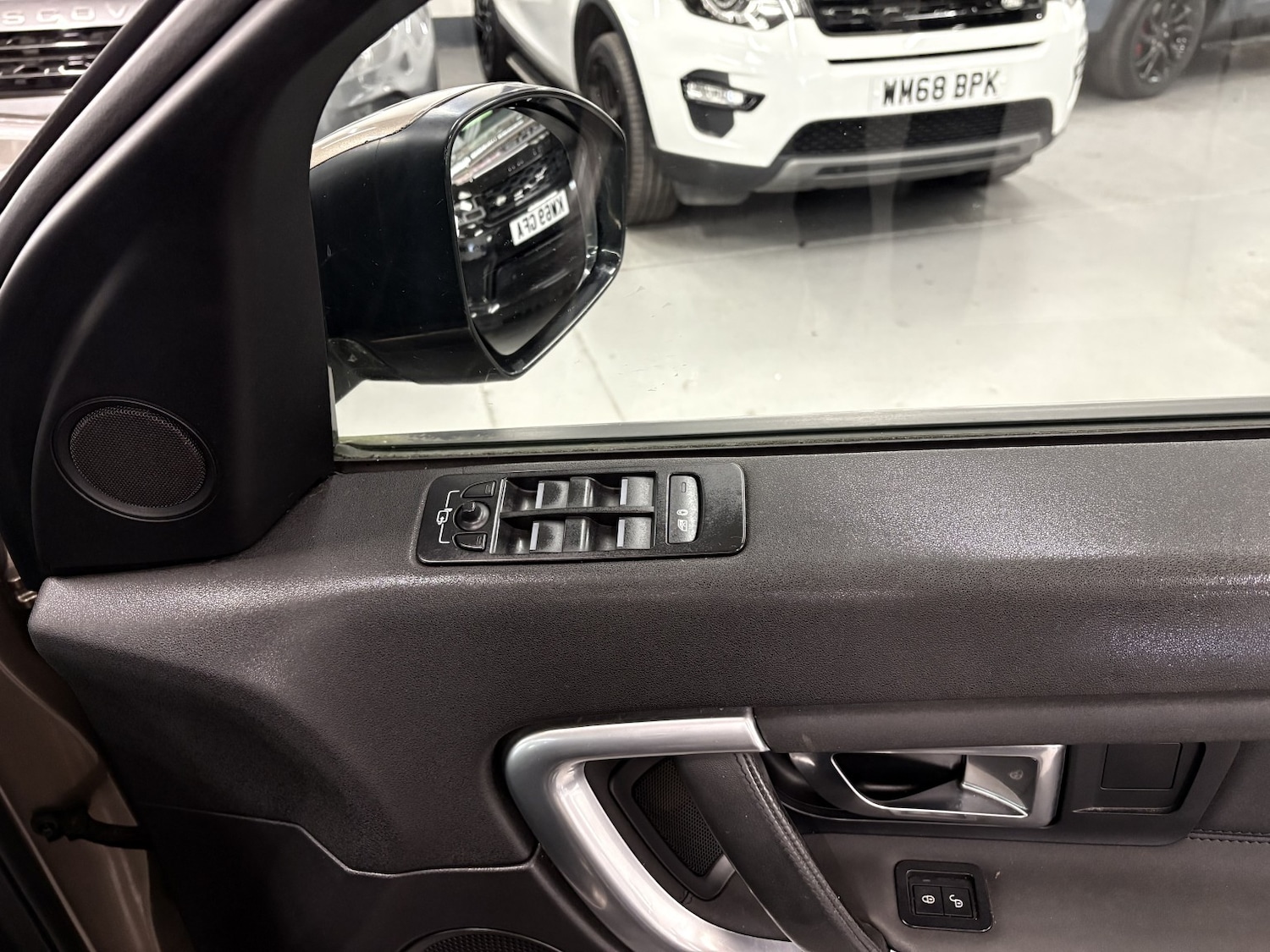 Used Land Rover Discovery Sport 2016 for sale - 78182880: Photo 24