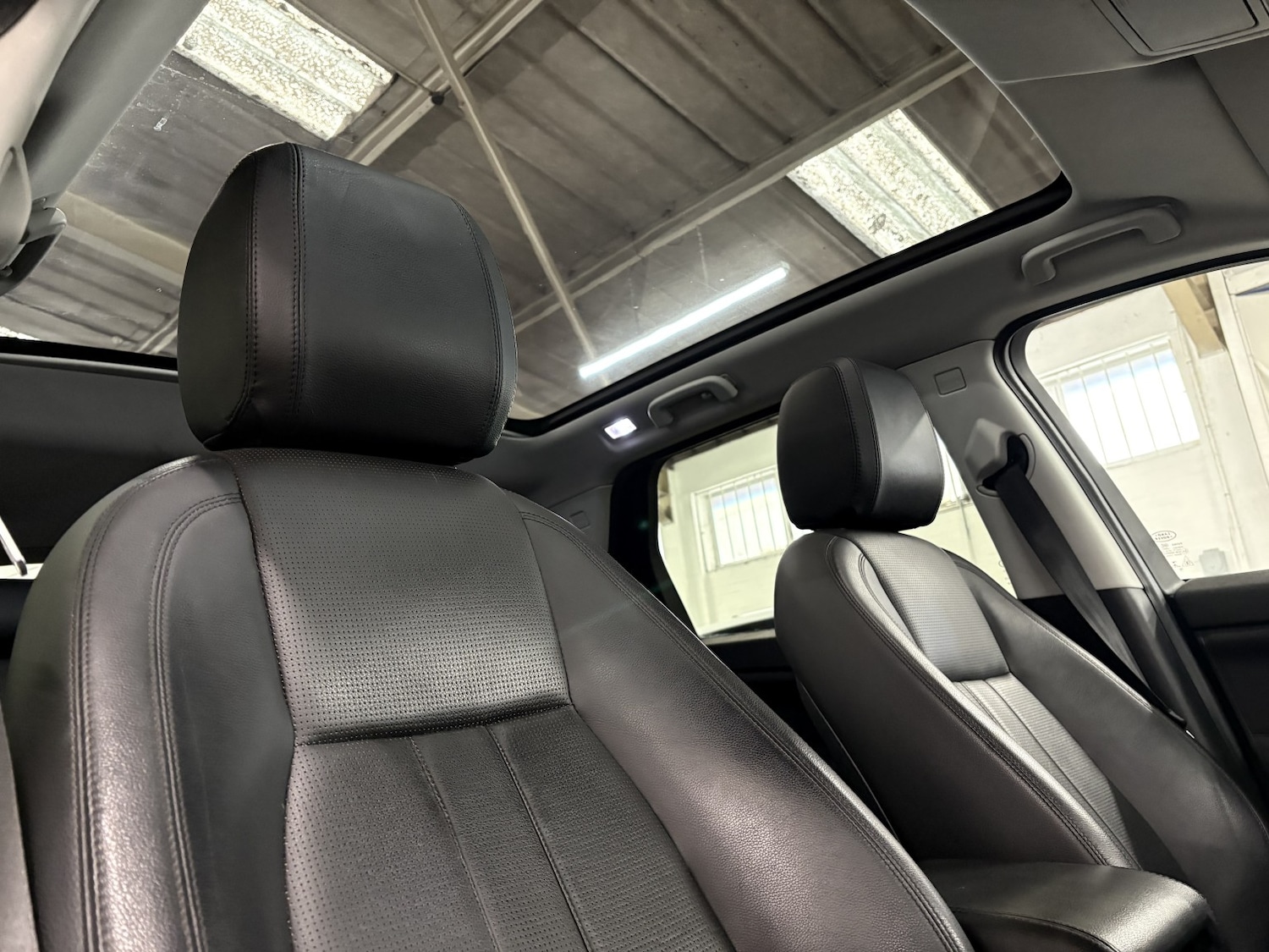 Used Land Rover Discovery Sport 2016 for sale - 78182880: Photo 29