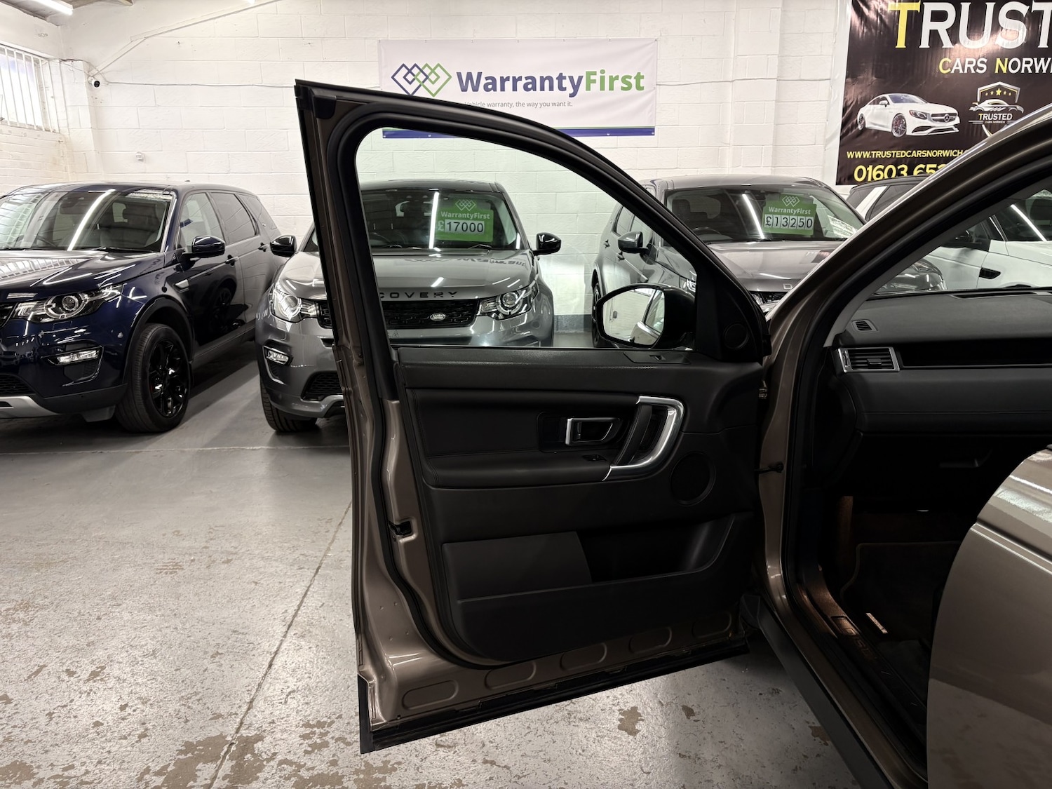 Used Land Rover Discovery Sport 2016 for sale - 78182880: Photo 31