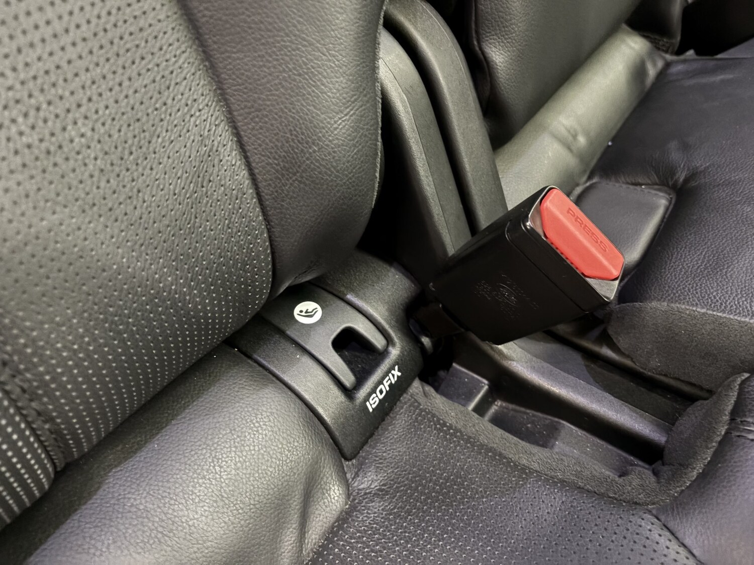 Used Land Rover Discovery Sport 2016 for sale - 78182880: Photo 46