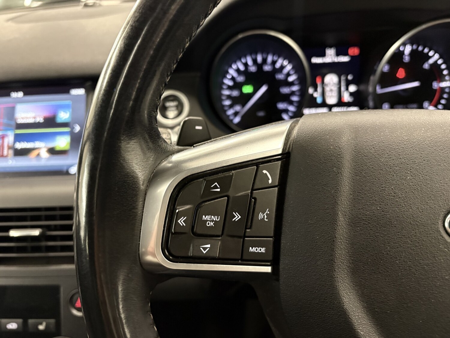 Used Land Rover Discovery Sport 2016 for sale - 78182880: Photo 52