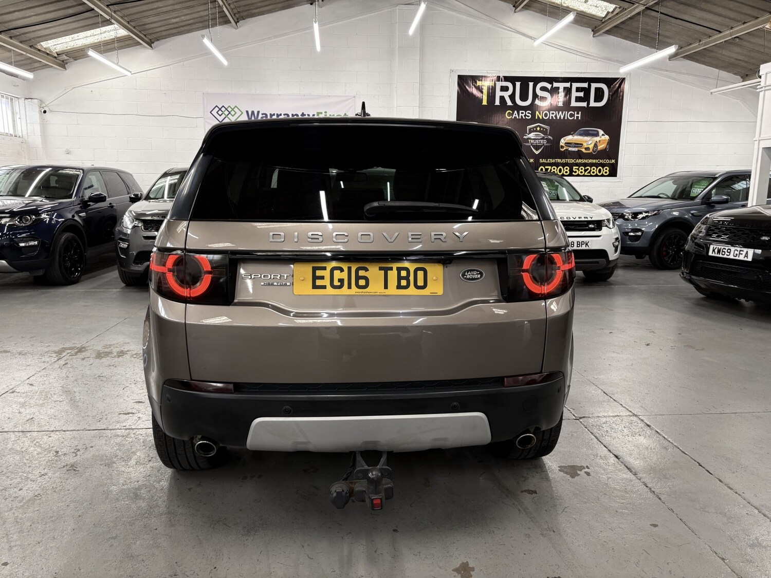 Used Land Rover Discovery Sport 2016 for sale - 78182880: Photo 6