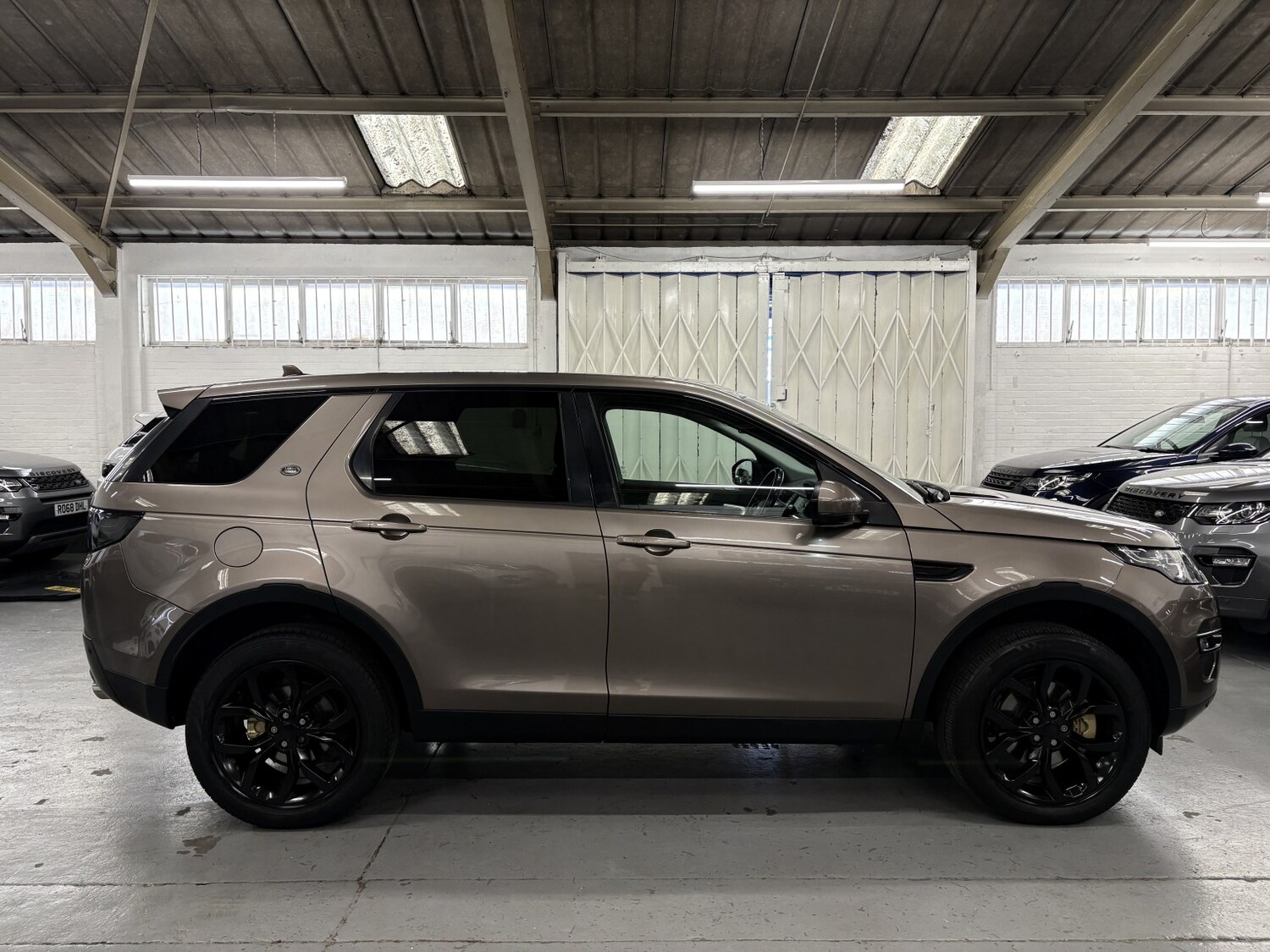 Used Land Rover Discovery Sport 2016 for sale - 78182880: Photo 7