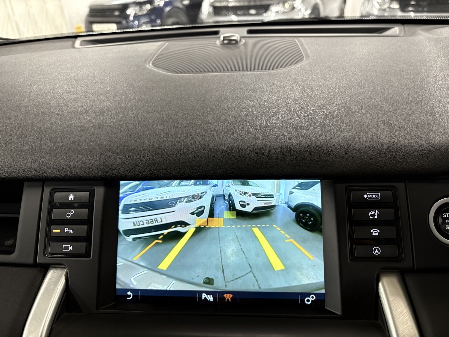 Used Land Rover Discovery Sport 2016 for sale - 78182880: Photo 70