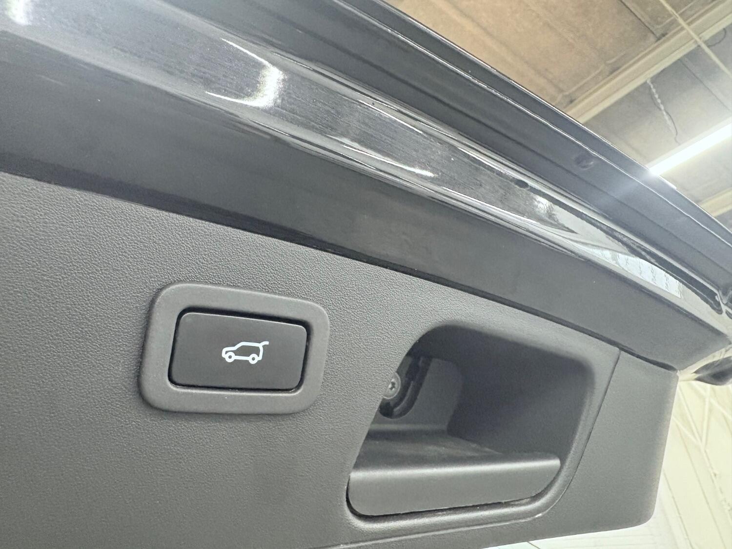 Used Jaguar E-Pace 2019 for sale - 76407621: Photo 28