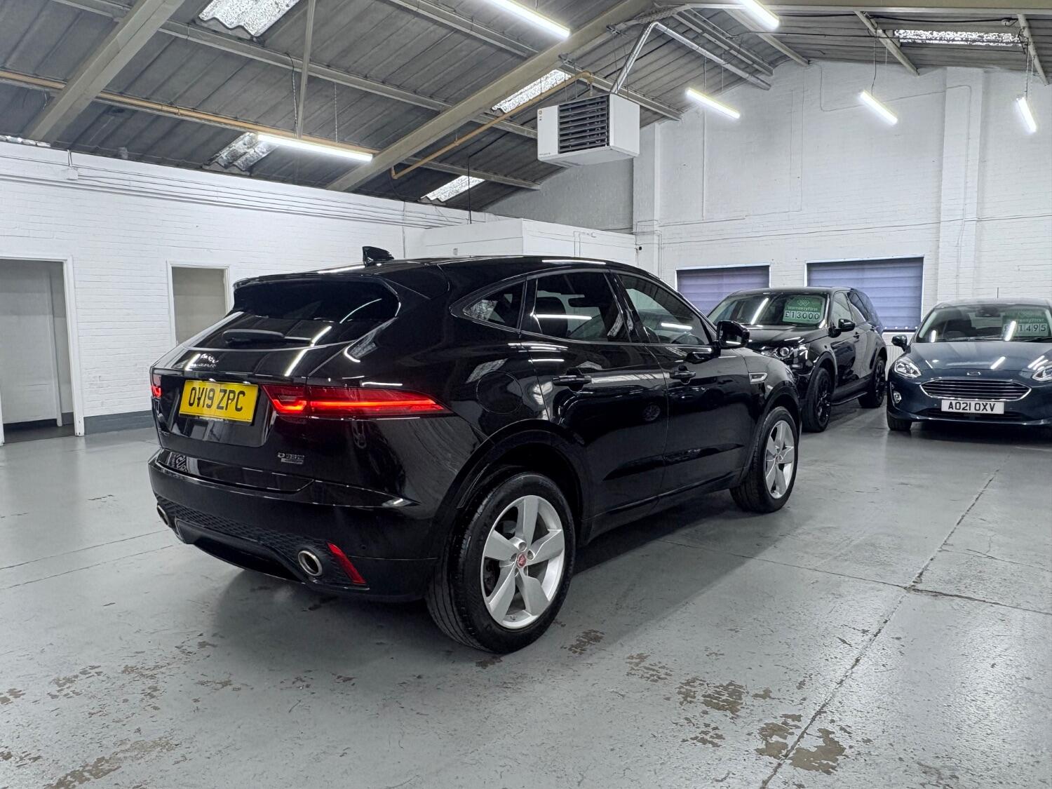 Used Jaguar E-Pace 2019 for sale - 76407621: Photo 3