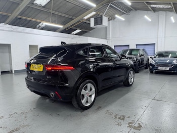 Used Jaguar E-Pace 2019 for sale - 76407621: Photo