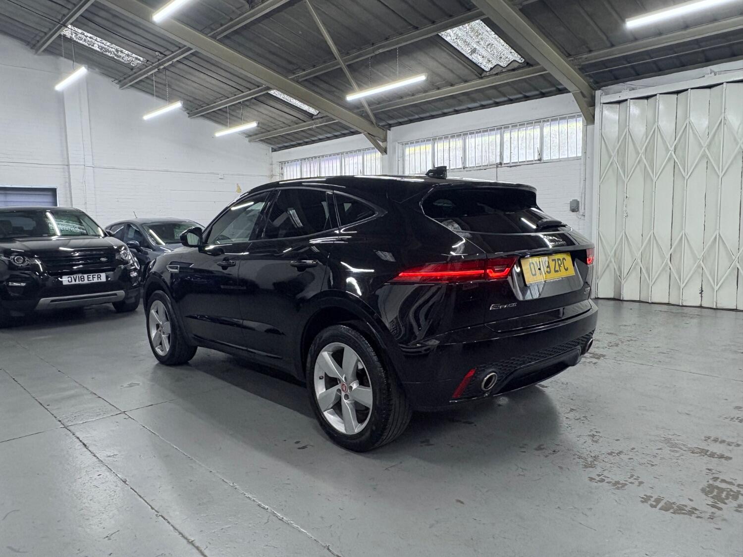 Used Jaguar E-Pace 2019 for sale - 76407621: Photo 4