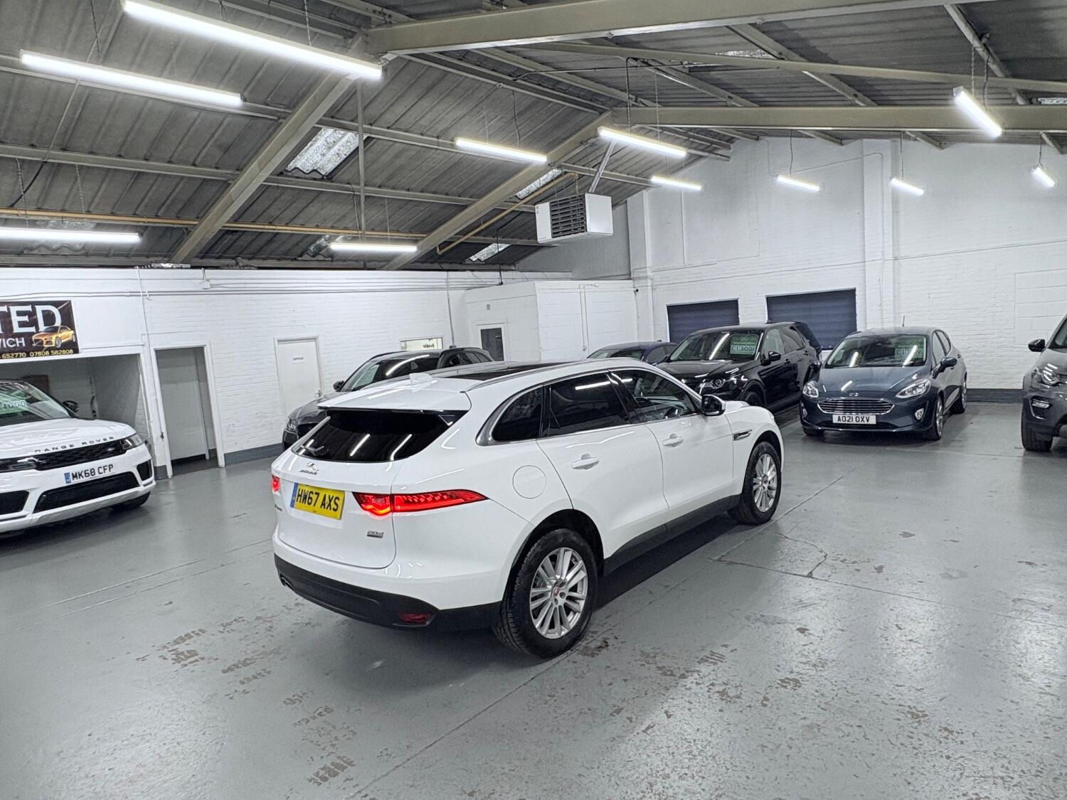 Used Jaguar F-Pace 2018 for sale - 76407483: Photo 13