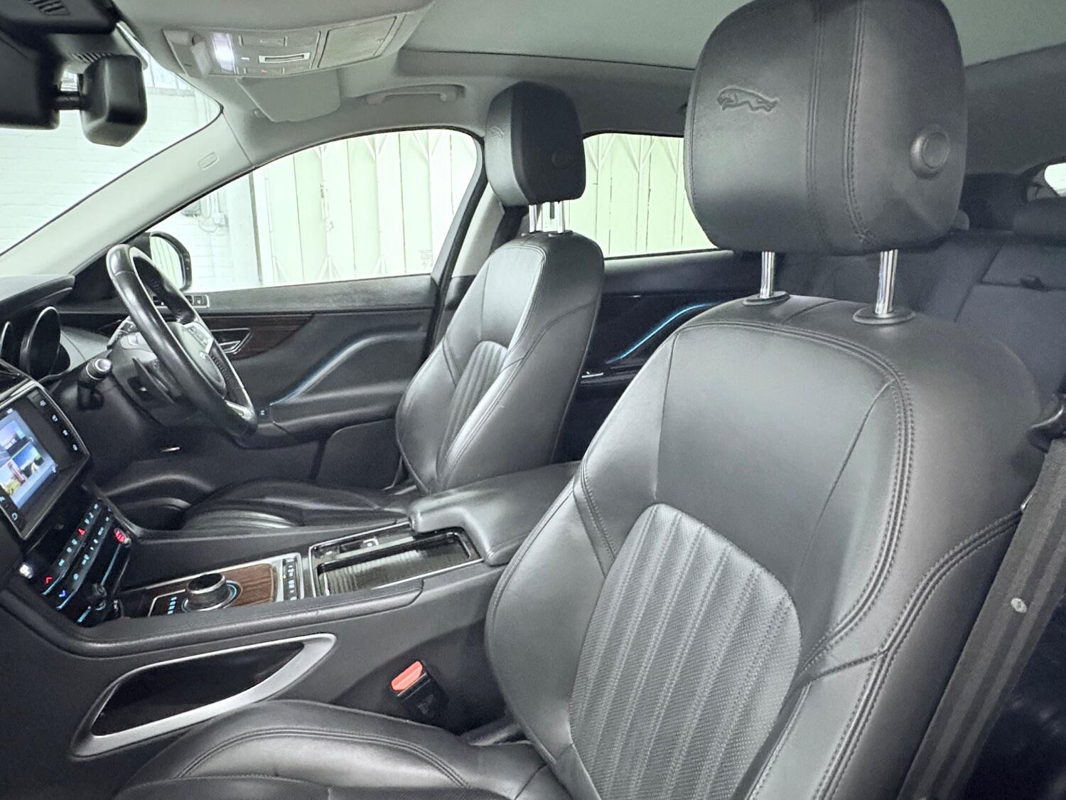 Used Jaguar F-Pace 2018 for sale - 76407483: Photo 63