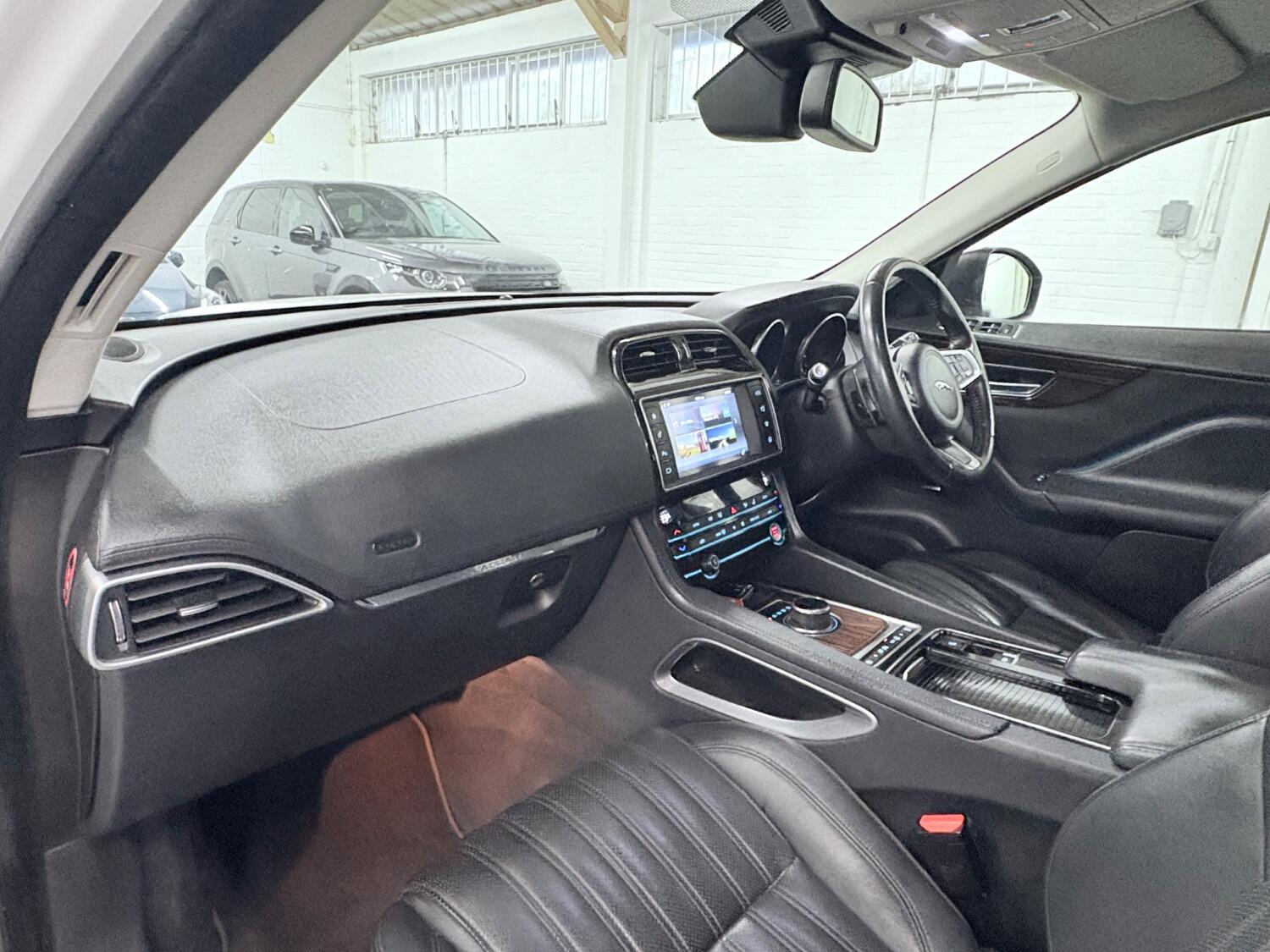 Used Jaguar F-Pace 2018 for sale - 76407483: Photo 64