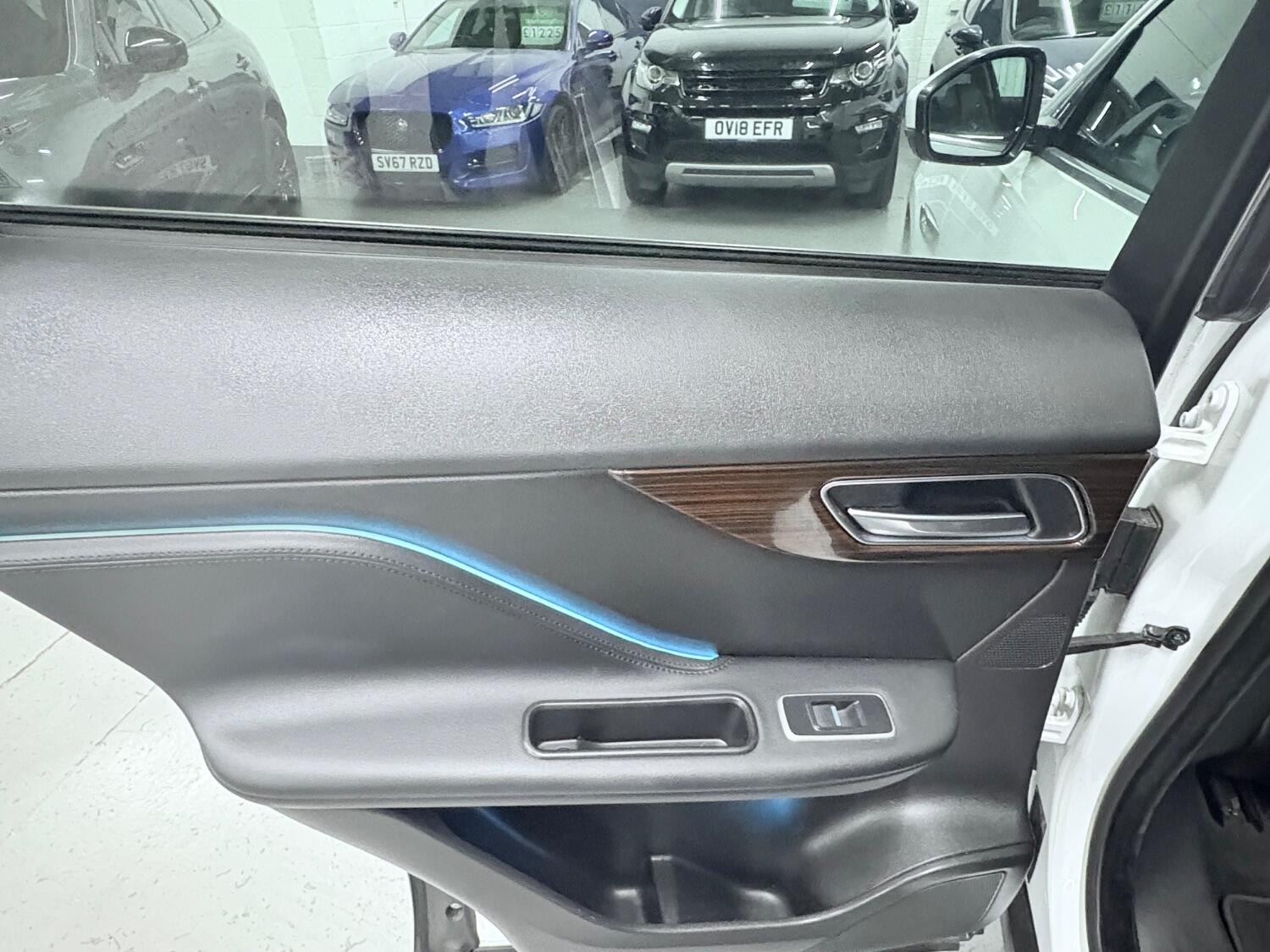 Used Jaguar F-Pace 2018 for sale - 76407483: Photo 69