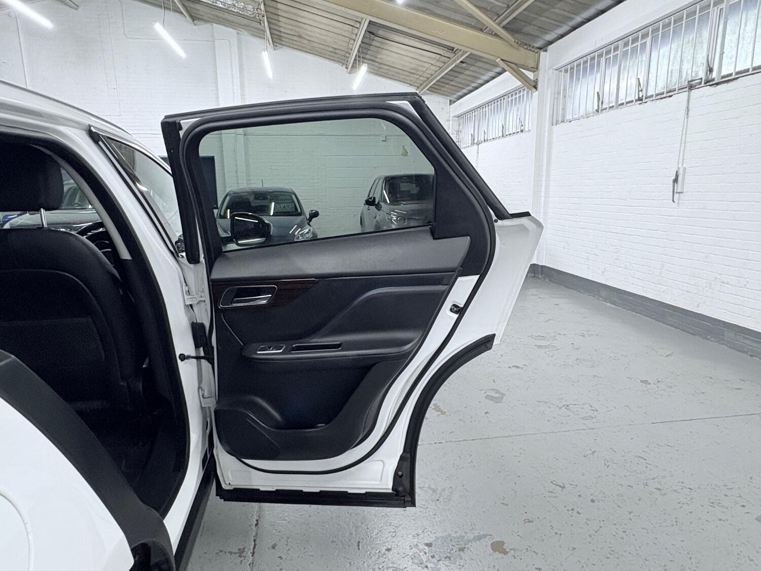 Used Jaguar F-Pace 2018 for sale - 76407483: Photo 74