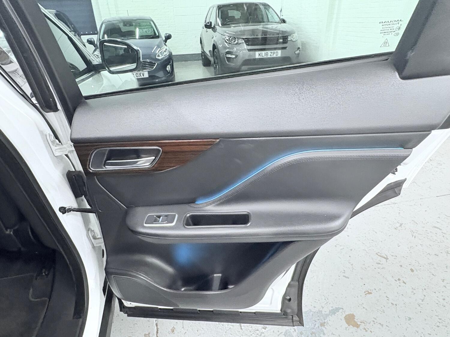 Used Jaguar F-Pace 2018 for sale - 76407483: Photo 78