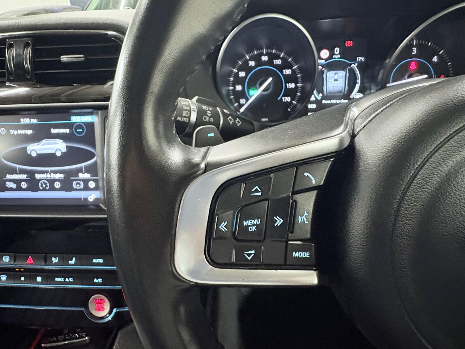 Used Jaguar F-Pace 2018 for sale - 76407483: Photo 90