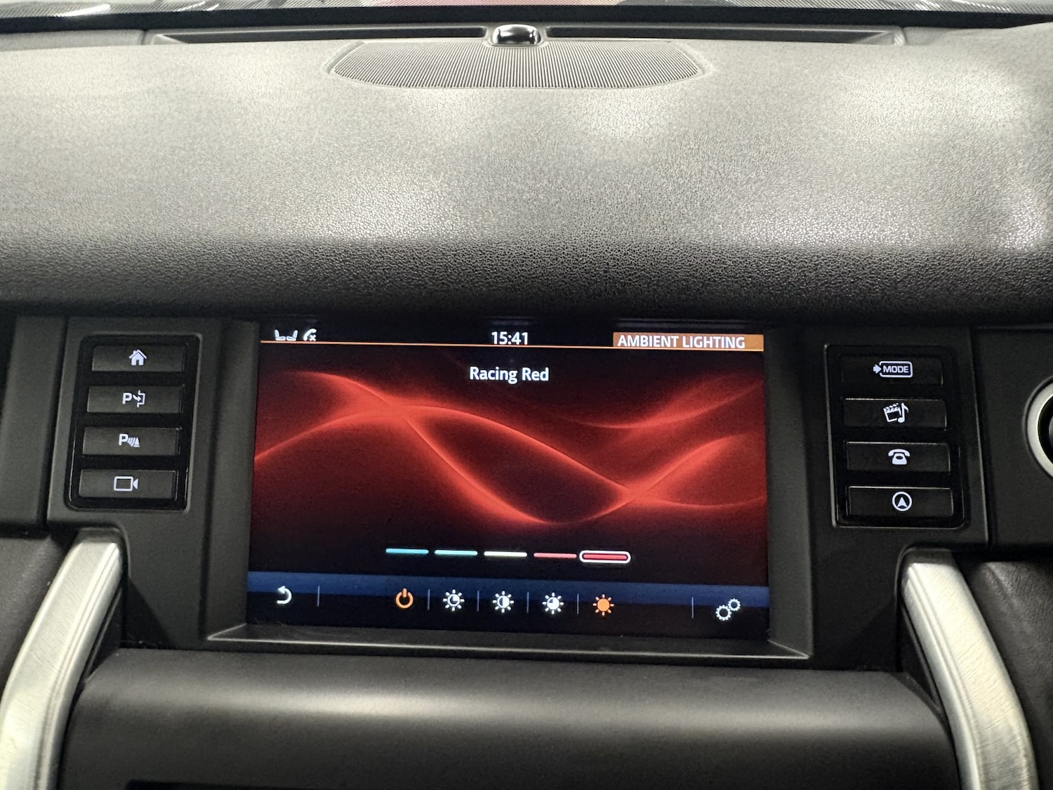 Used Land Rover Discovery Sport 2016 for sale - 77028020: Photo 100