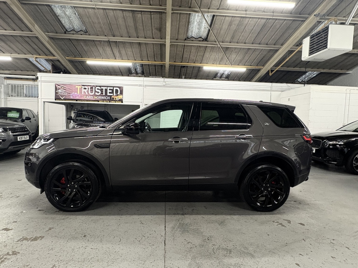Used Land Rover Discovery Sport 2016 for sale - 77028020: Photo 12