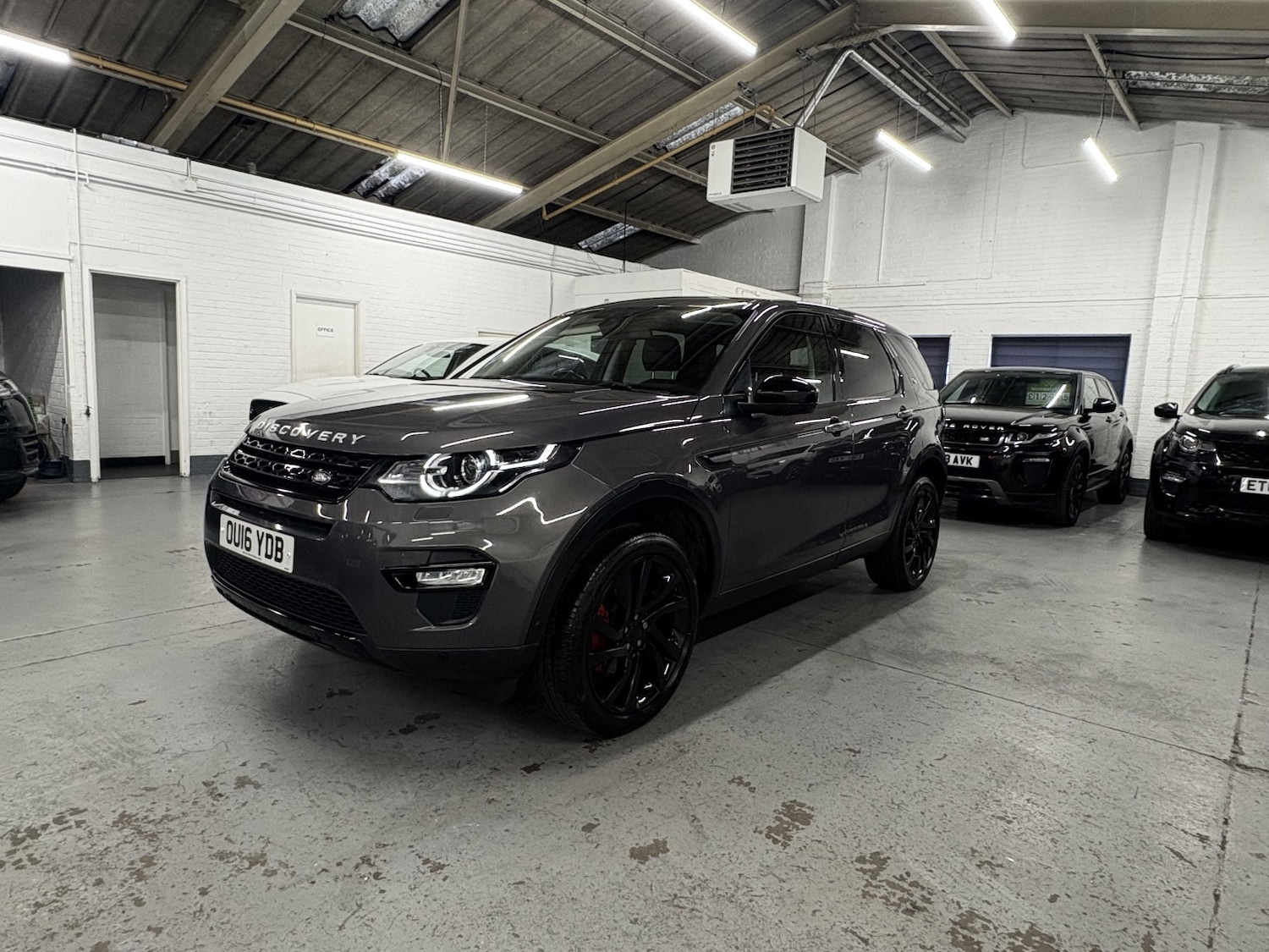 Used Land Rover Discovery Sport 2016 for sale - 77028020: Photo 2