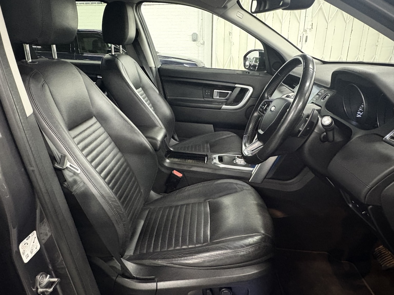 Used Land Rover Discovery Sport 2016 for sale - 77028020: Photo 38