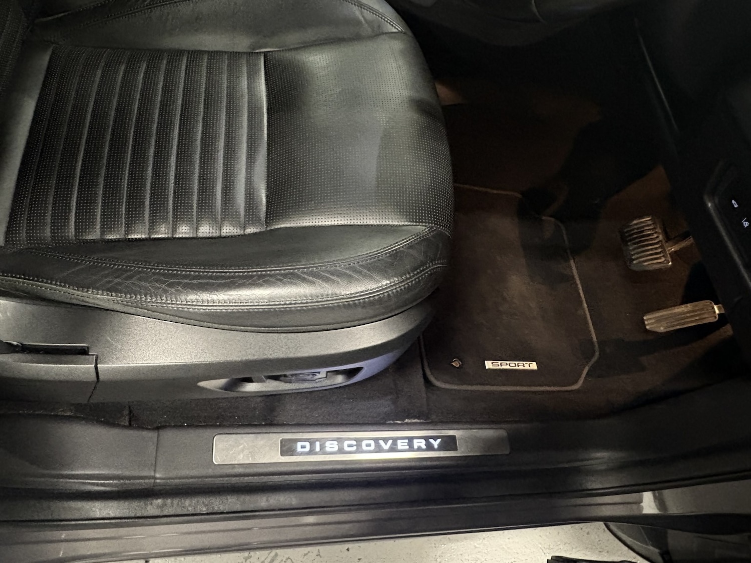 Used Land Rover Discovery Sport 2016 for sale - 77028020: Photo 41