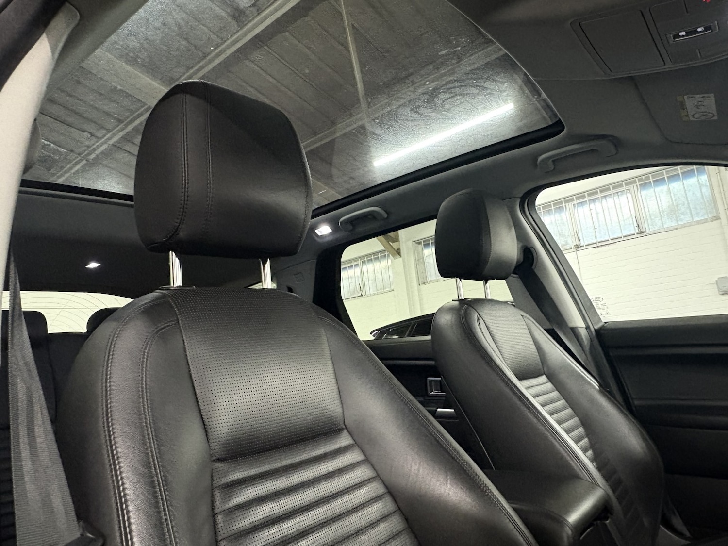 Used Land Rover Discovery Sport 2016 for sale - 77028020: Photo 43