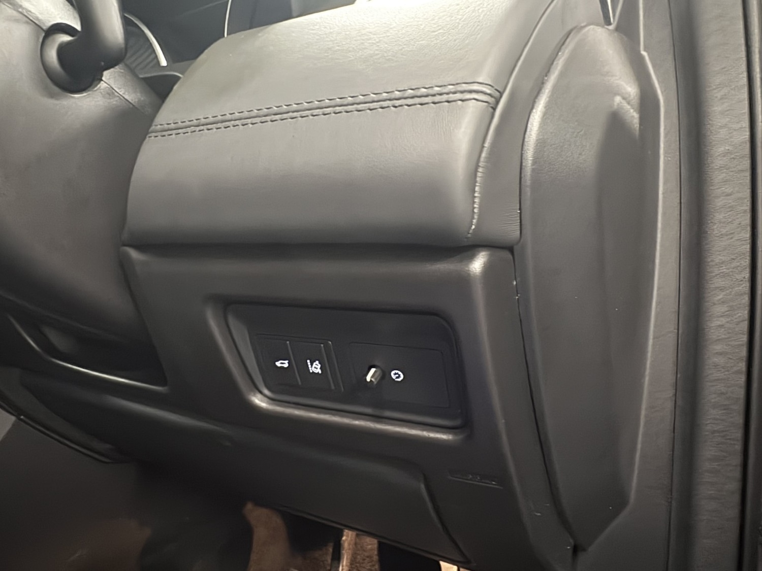 Used Land Rover Discovery Sport 2016 for sale - 77028020: Photo 45