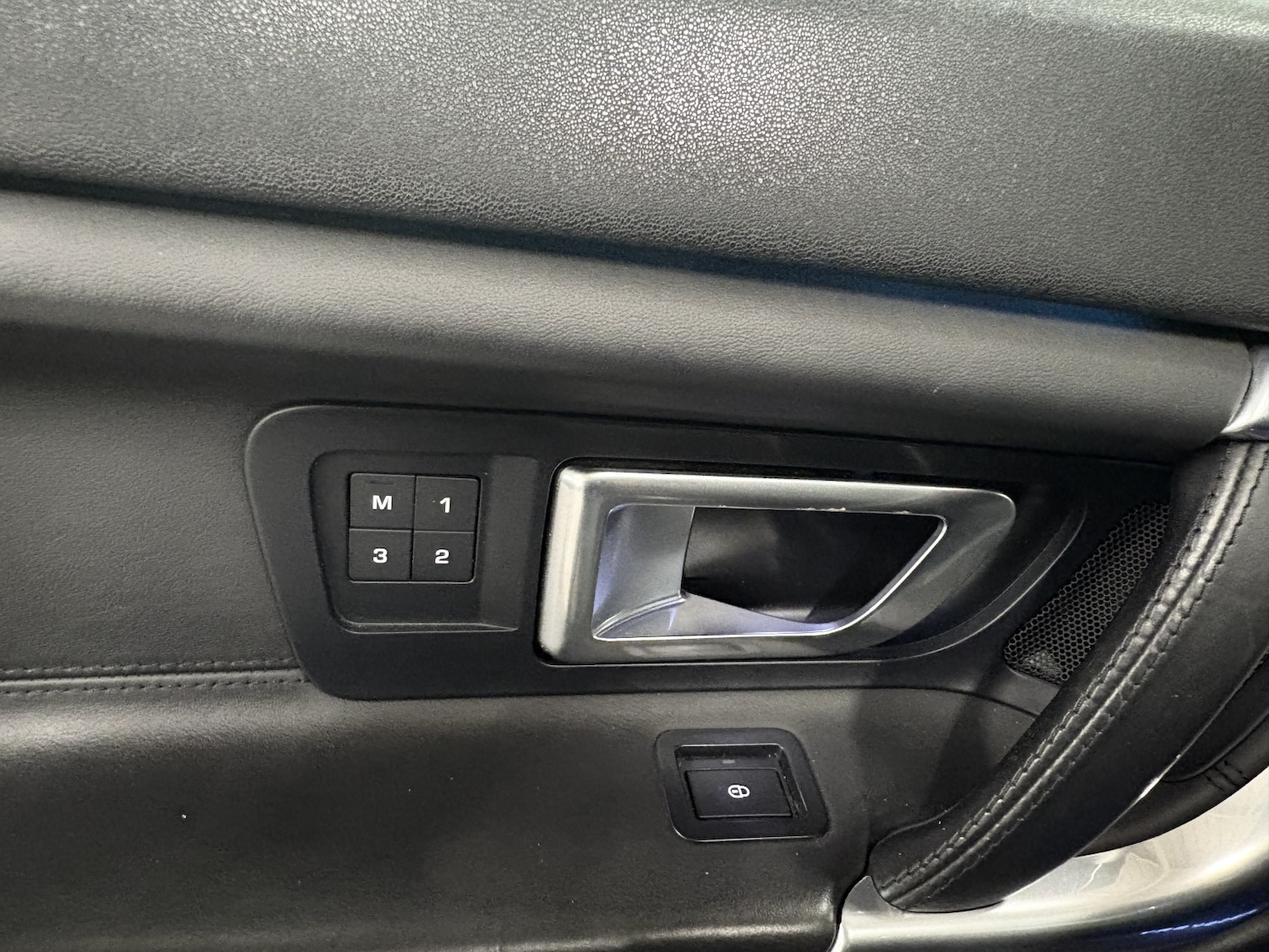 Used Land Rover Discovery Sport 2016 for sale - 77028020: Photo 50